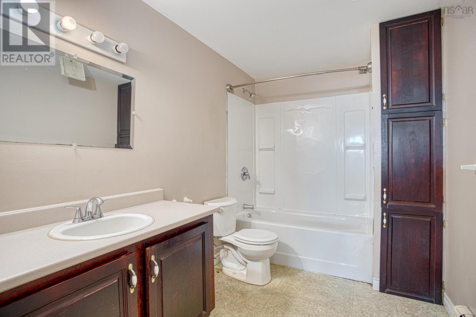 4 Ocono Court - 41