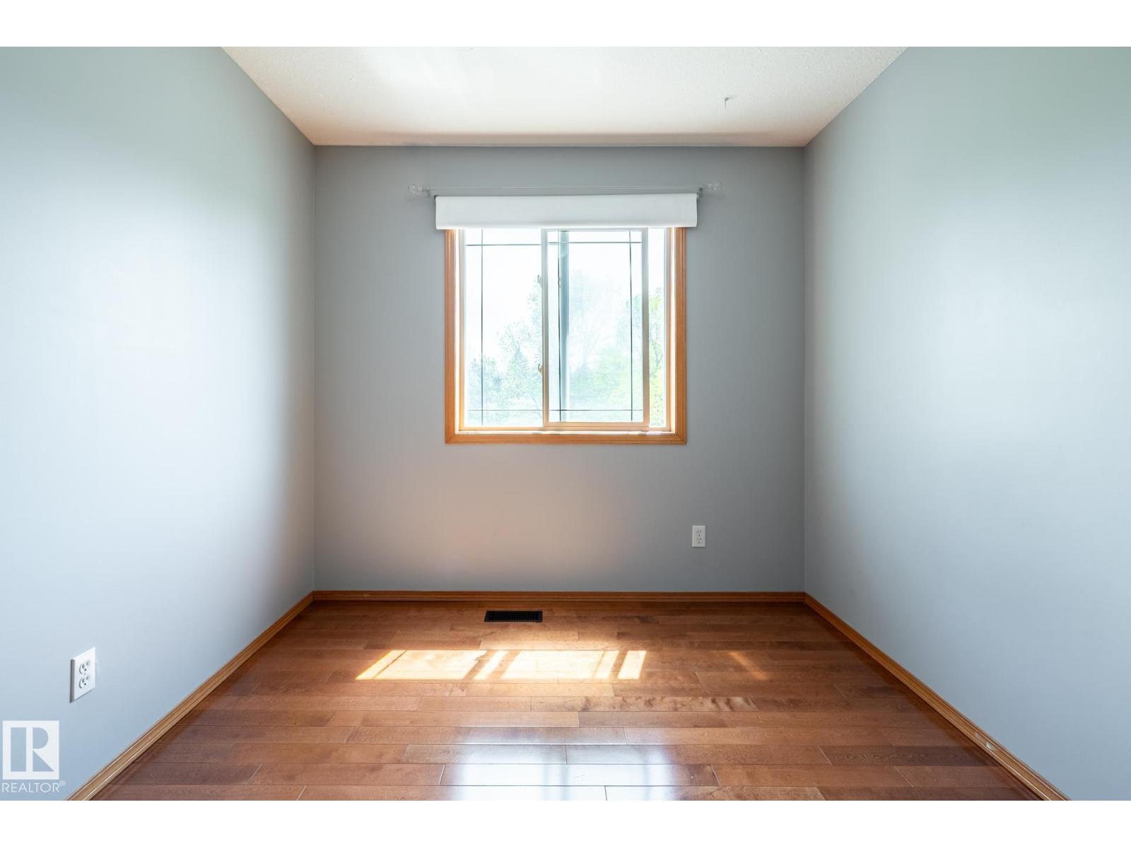 114 REICHERT DRIVE - 30