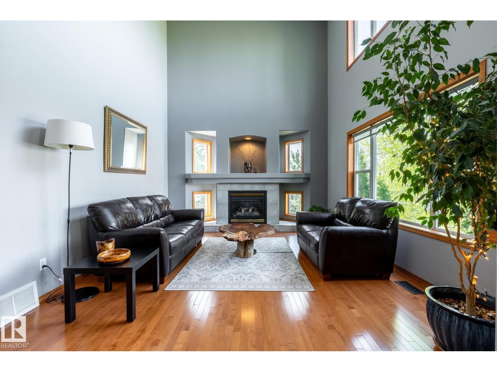114 REICHERT DRIVE - 13