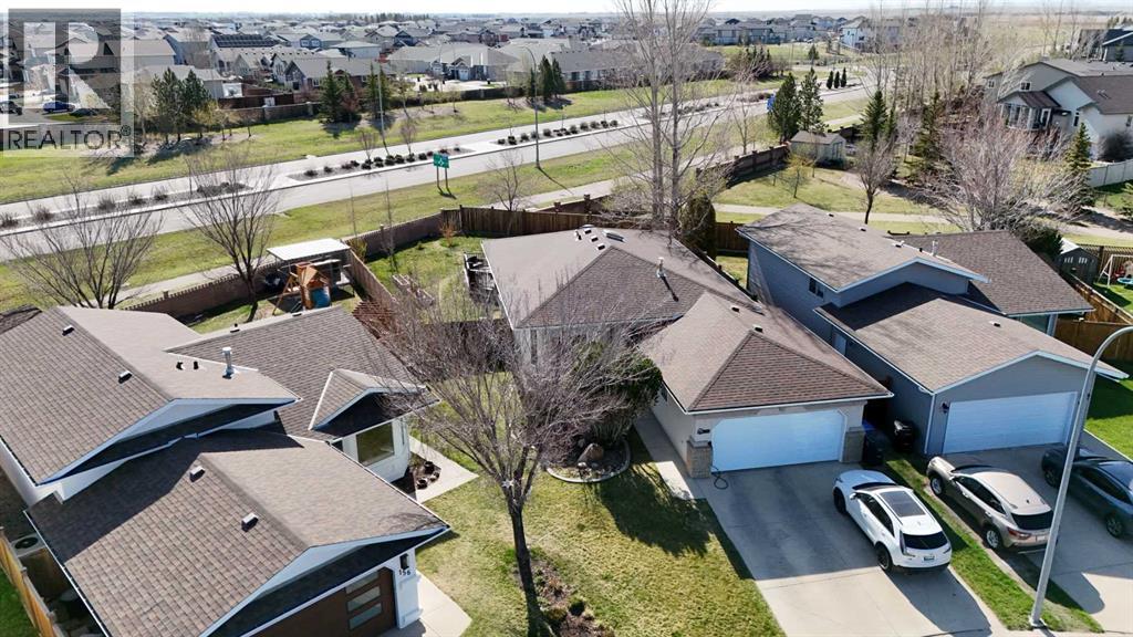 152 Mt Rundle Road W - 5
