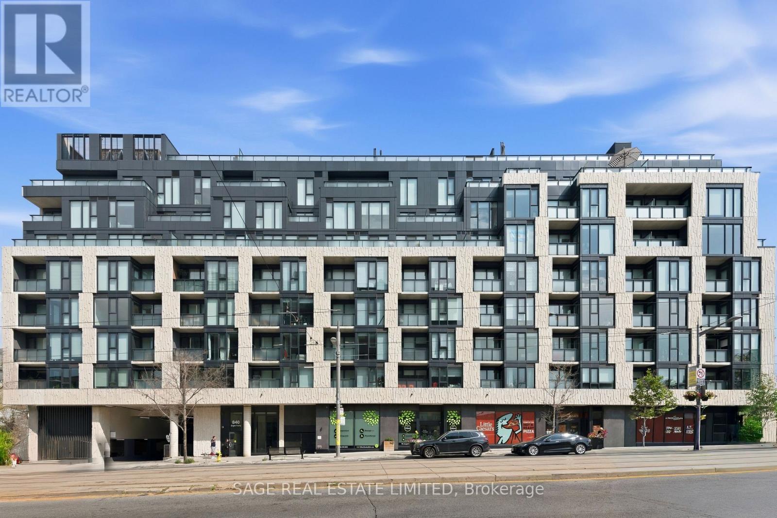 #704 840 ST CLAIR AVENUE W - 1