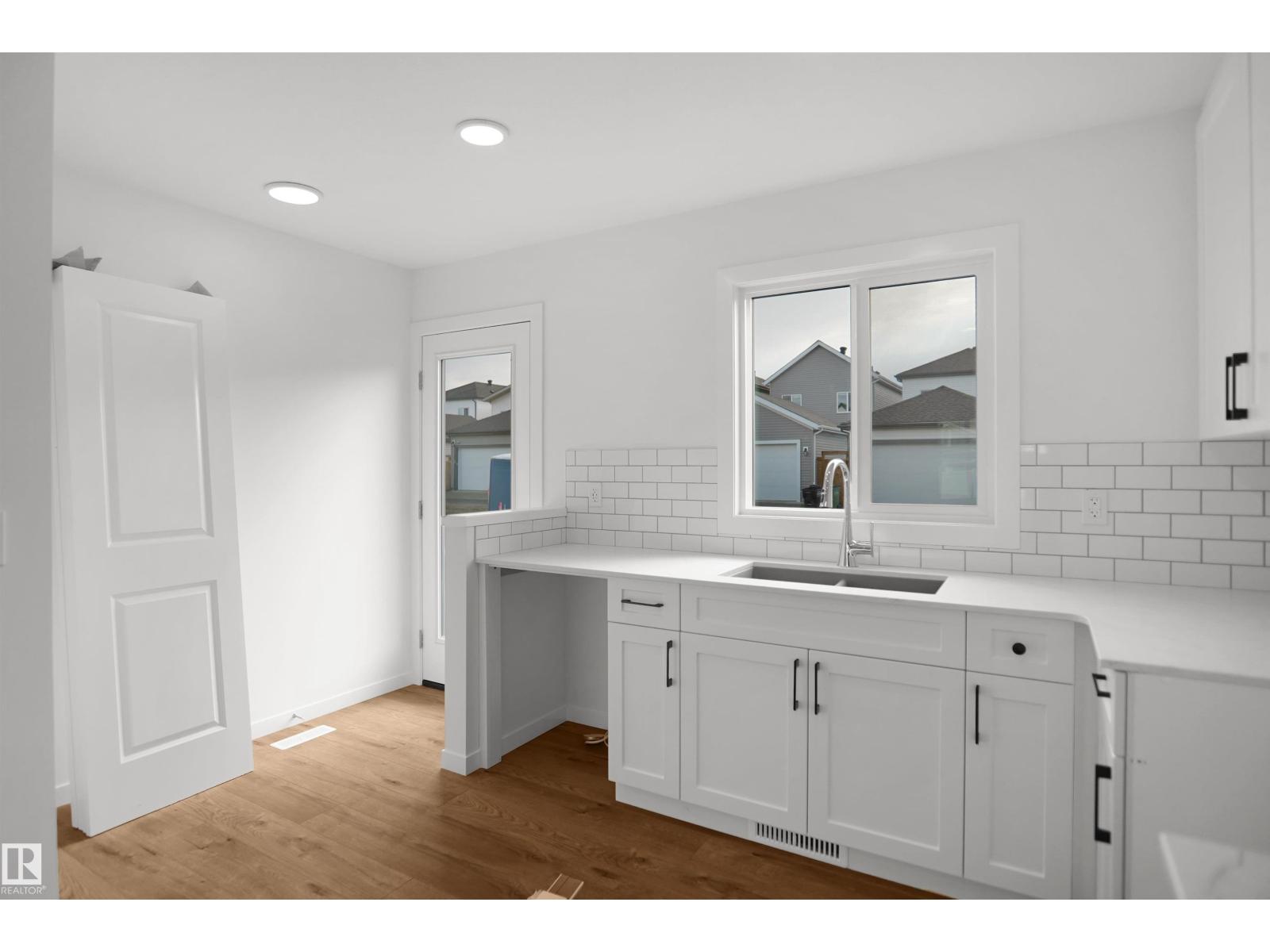 2115 210 ST NW - 12