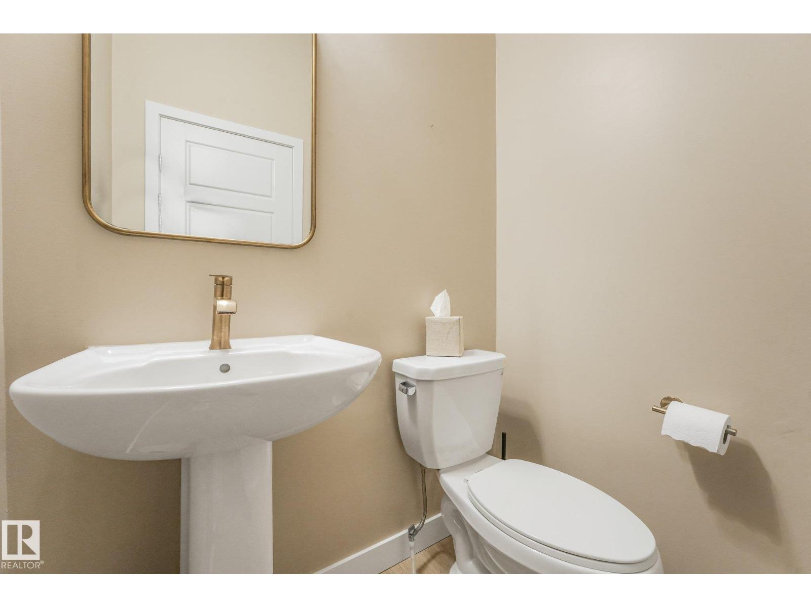 5281 Edgemont BV NW - 16