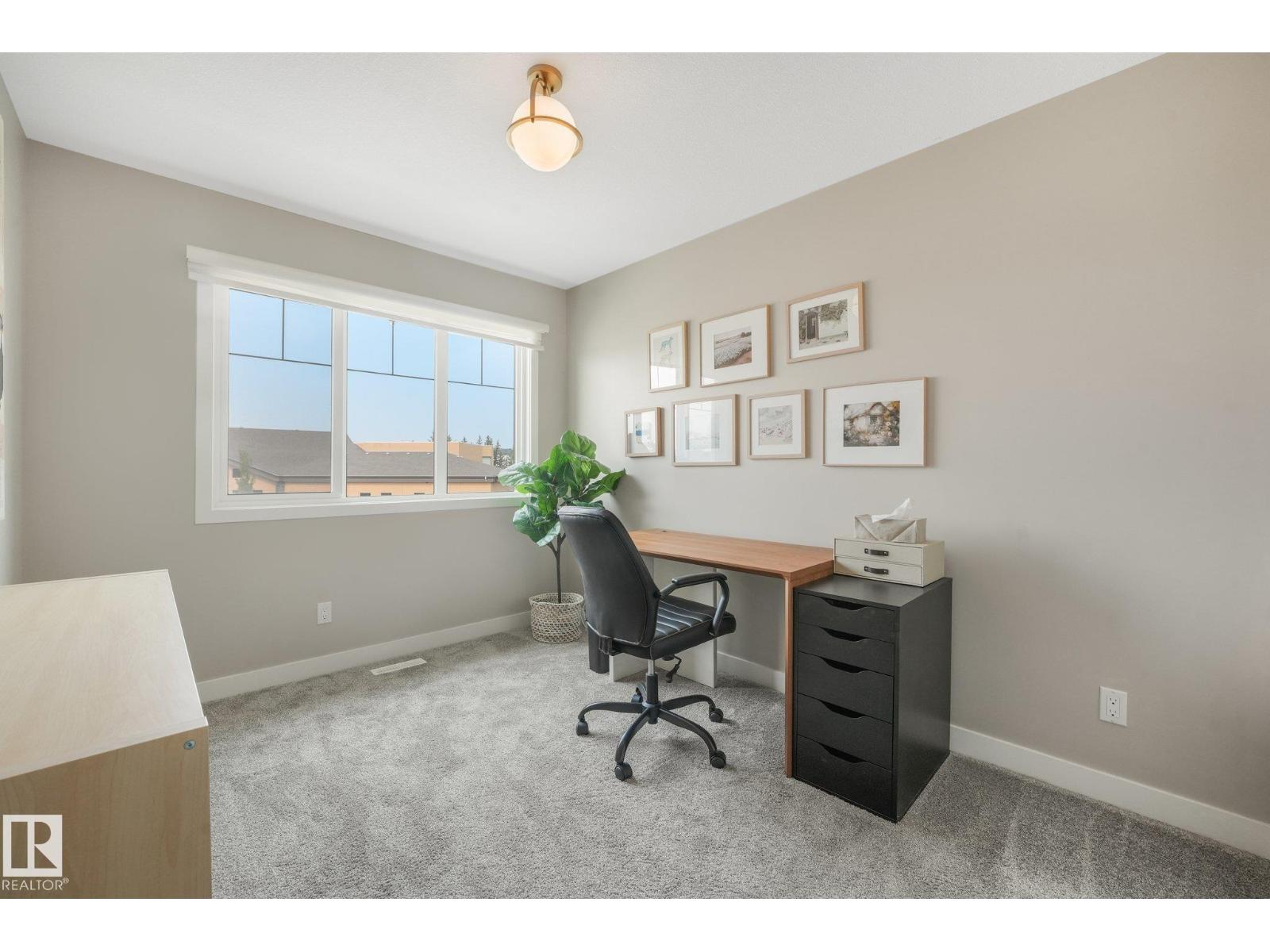 5281 Edgemont BV NW - 32