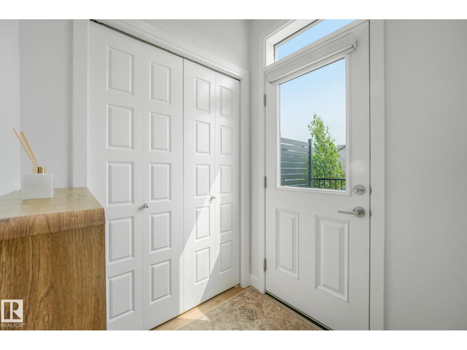 5281 Edgemont BV NW - 37