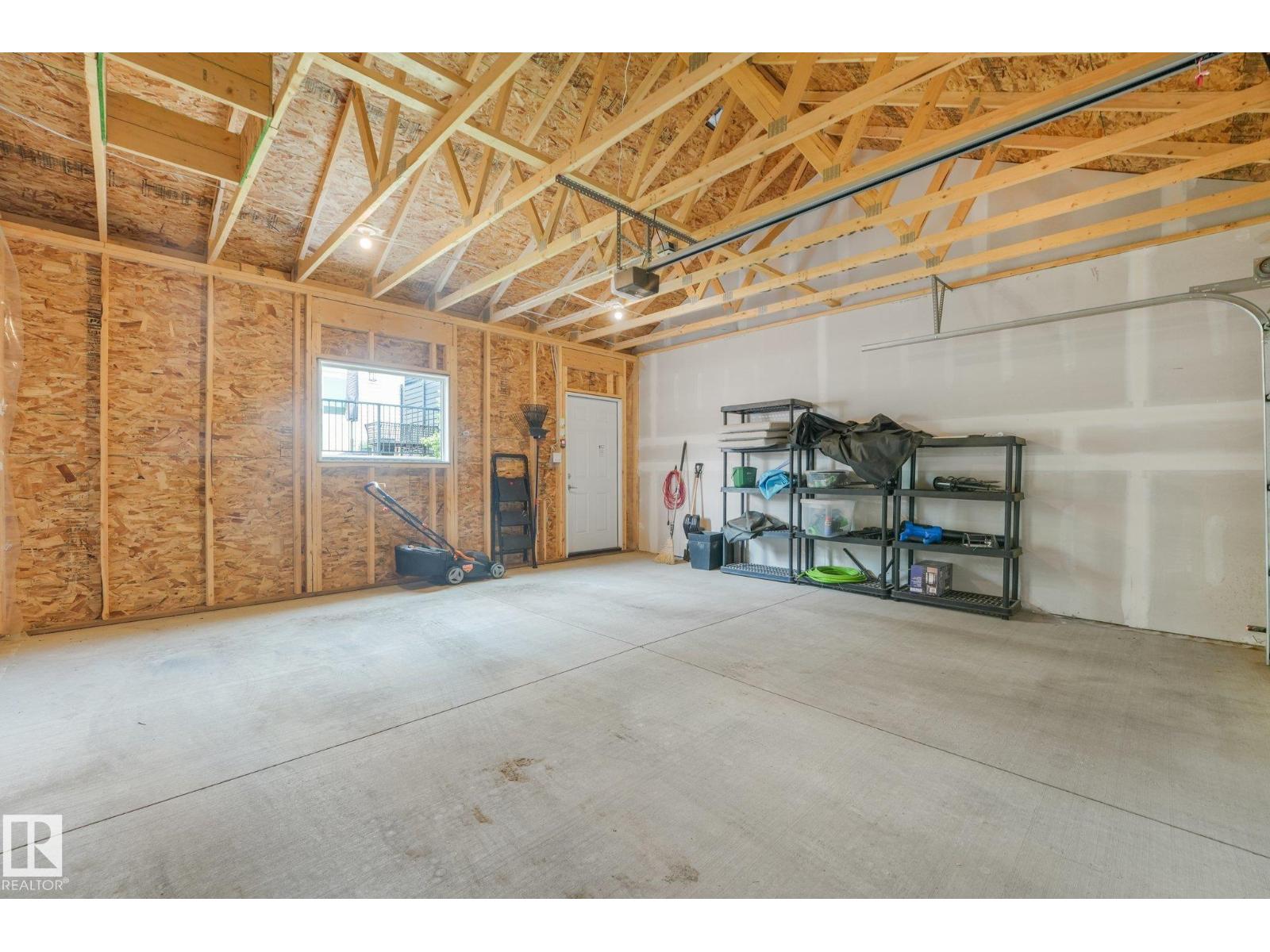 5281 Edgemont BV NW - 50