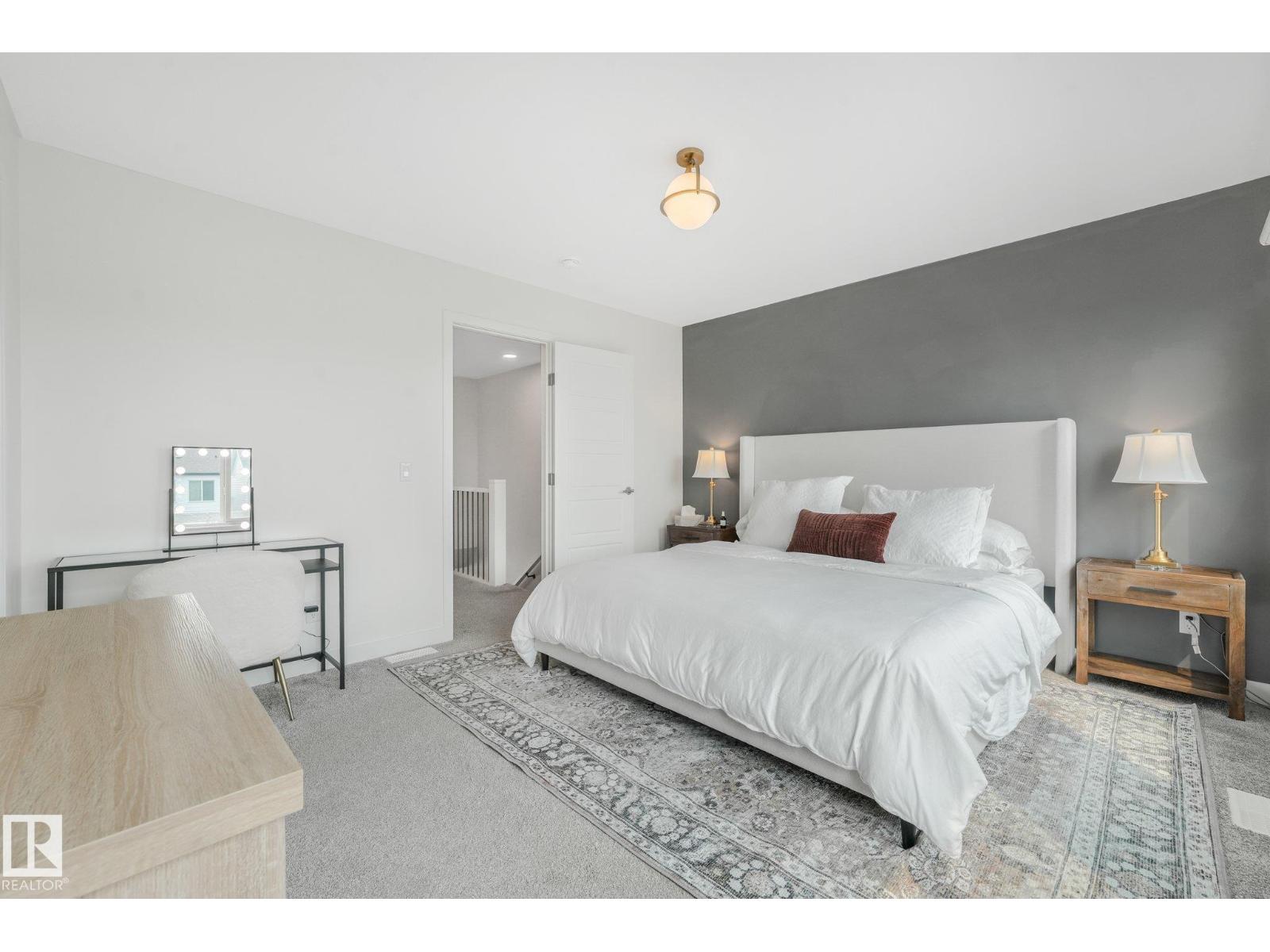 5281 Edgemont BV NW - 22
