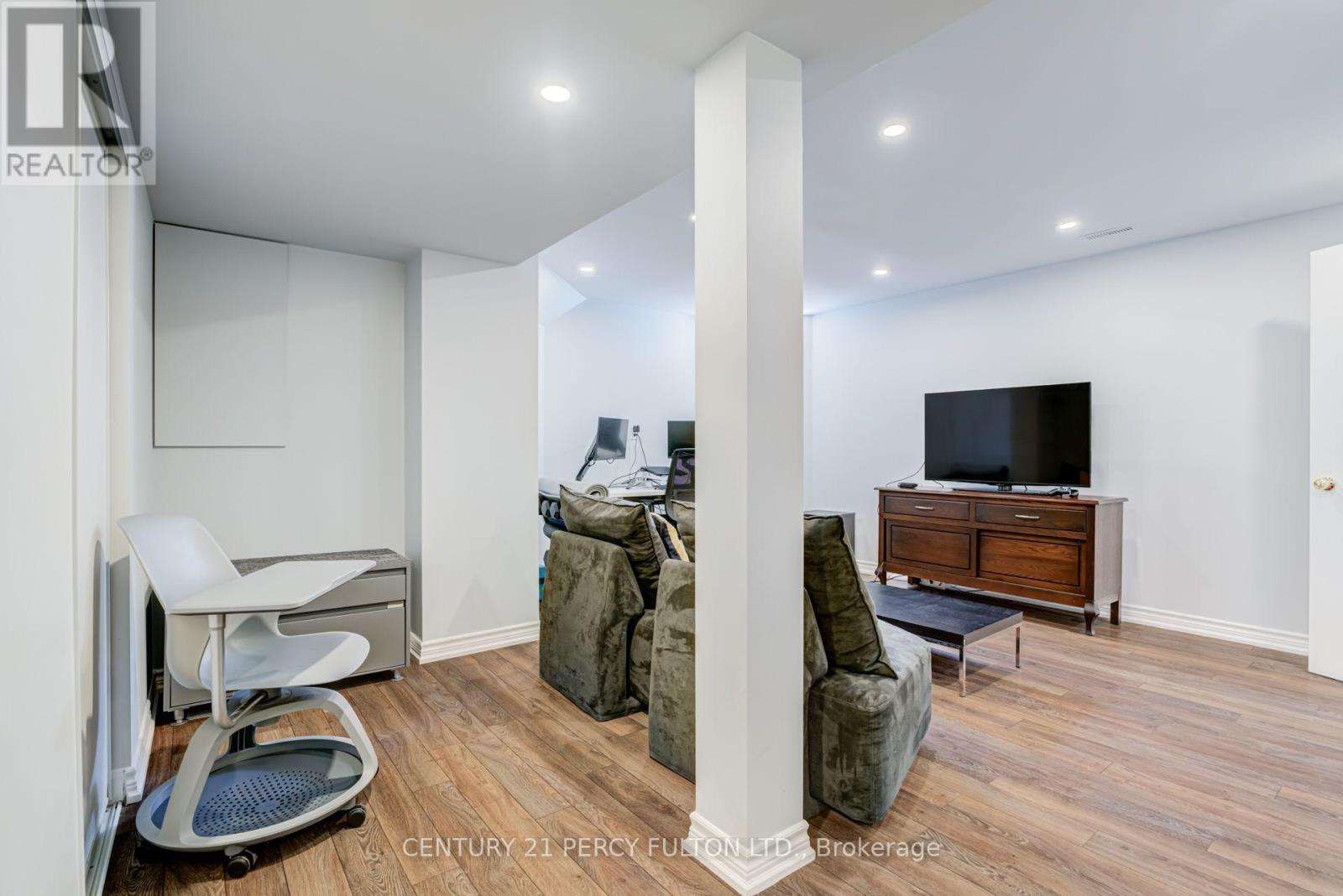 375 CHICKADEE COURT - 31