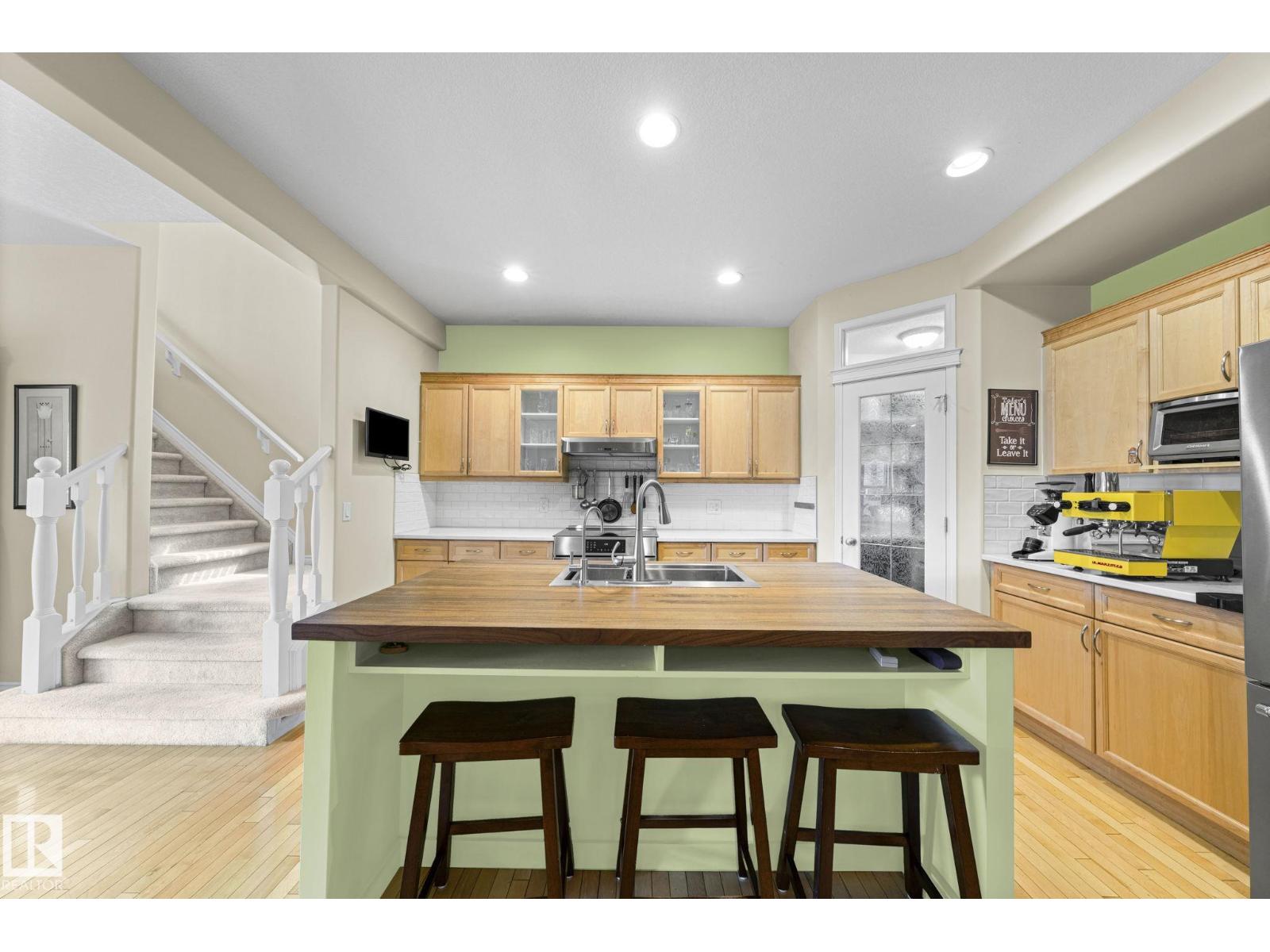 9923 89 ST NW - 14