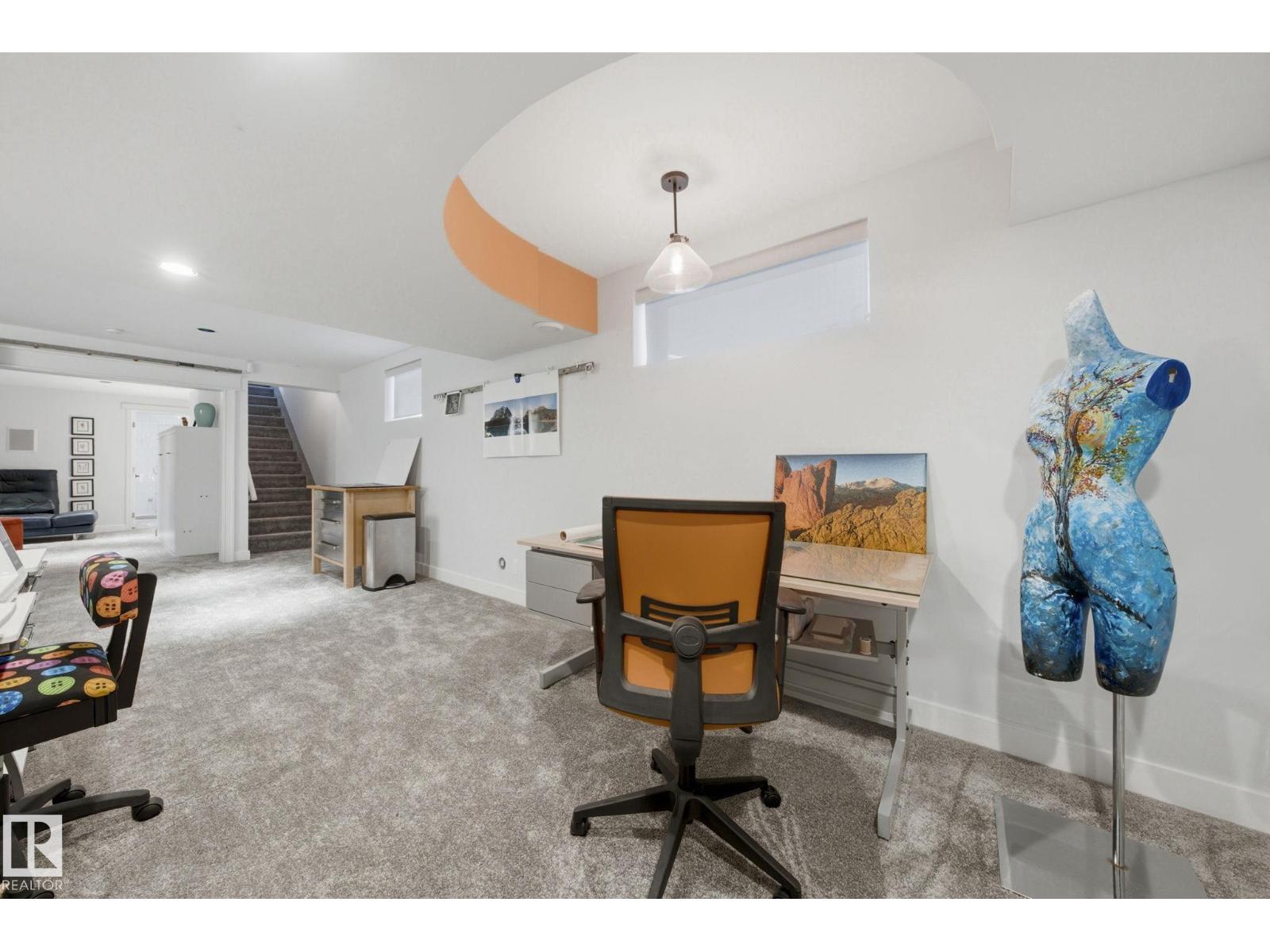 9923 89 ST NW - 43