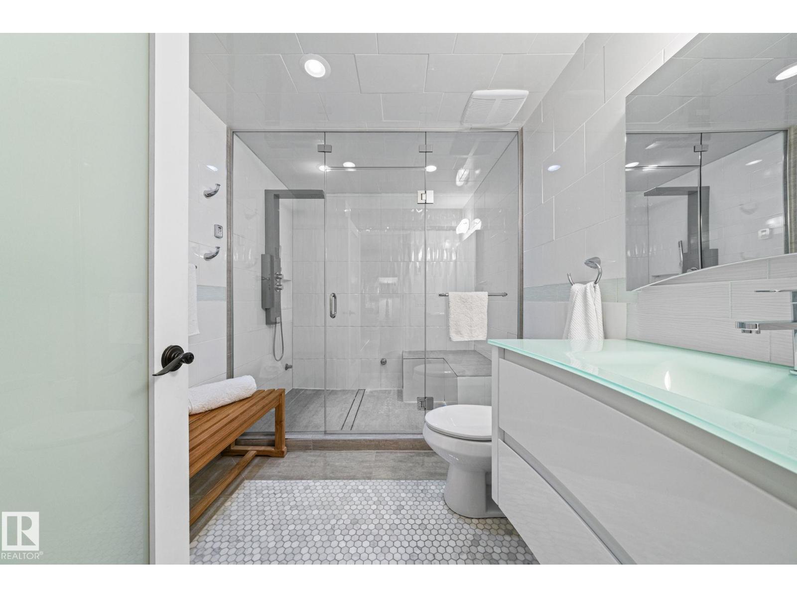 9923 89 ST NW - 54
