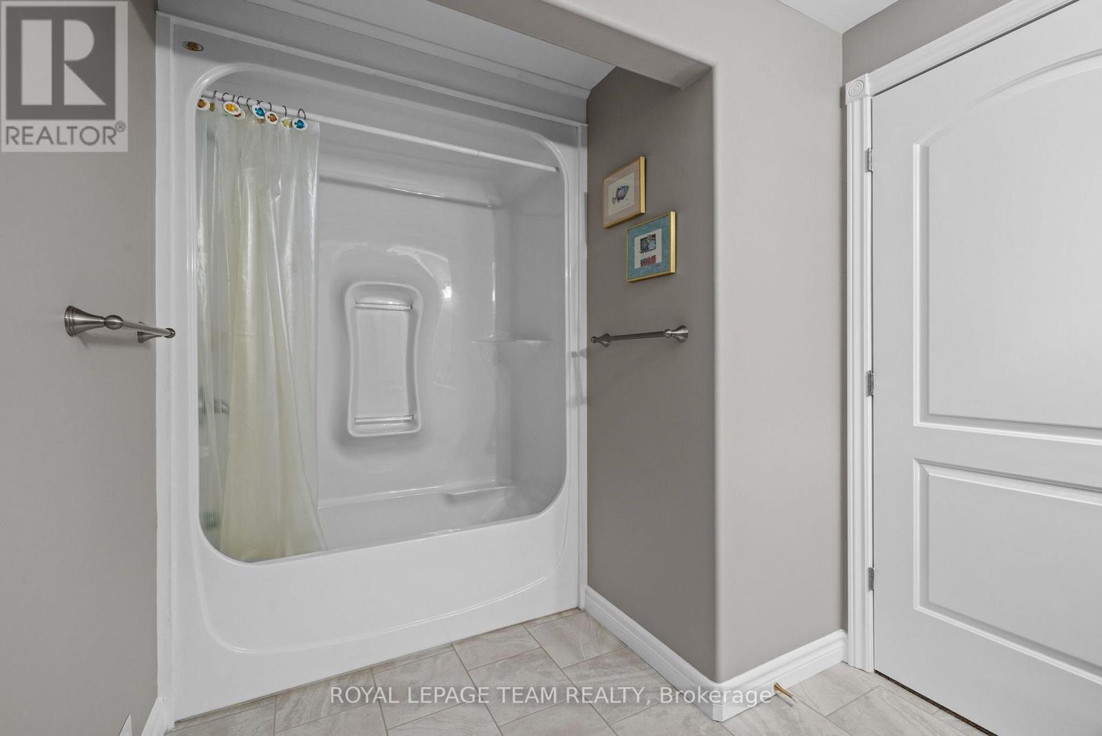 2941 WELLINGTON ROAD - Image 30
