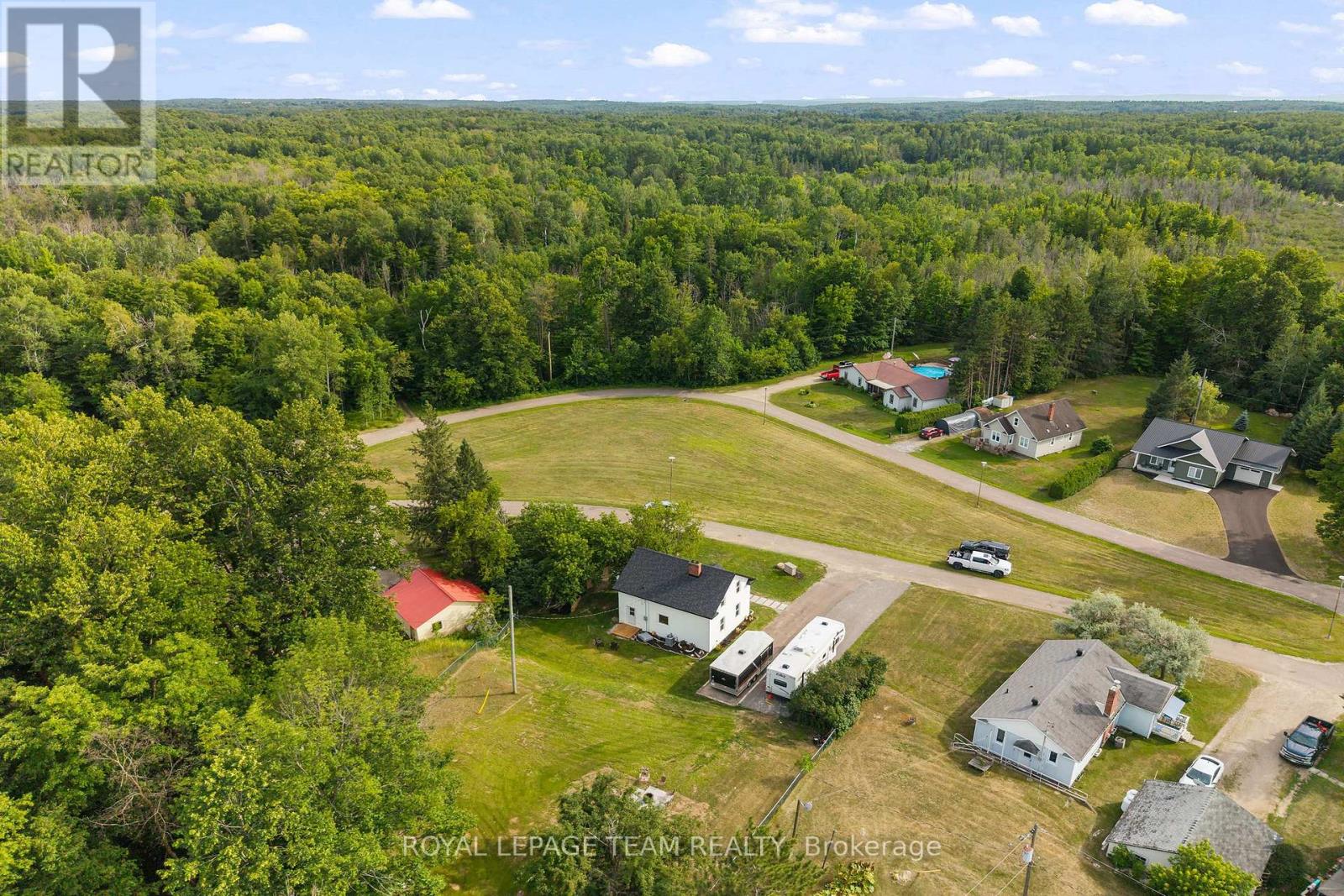 27 TAMMY TRAIL - Image 35