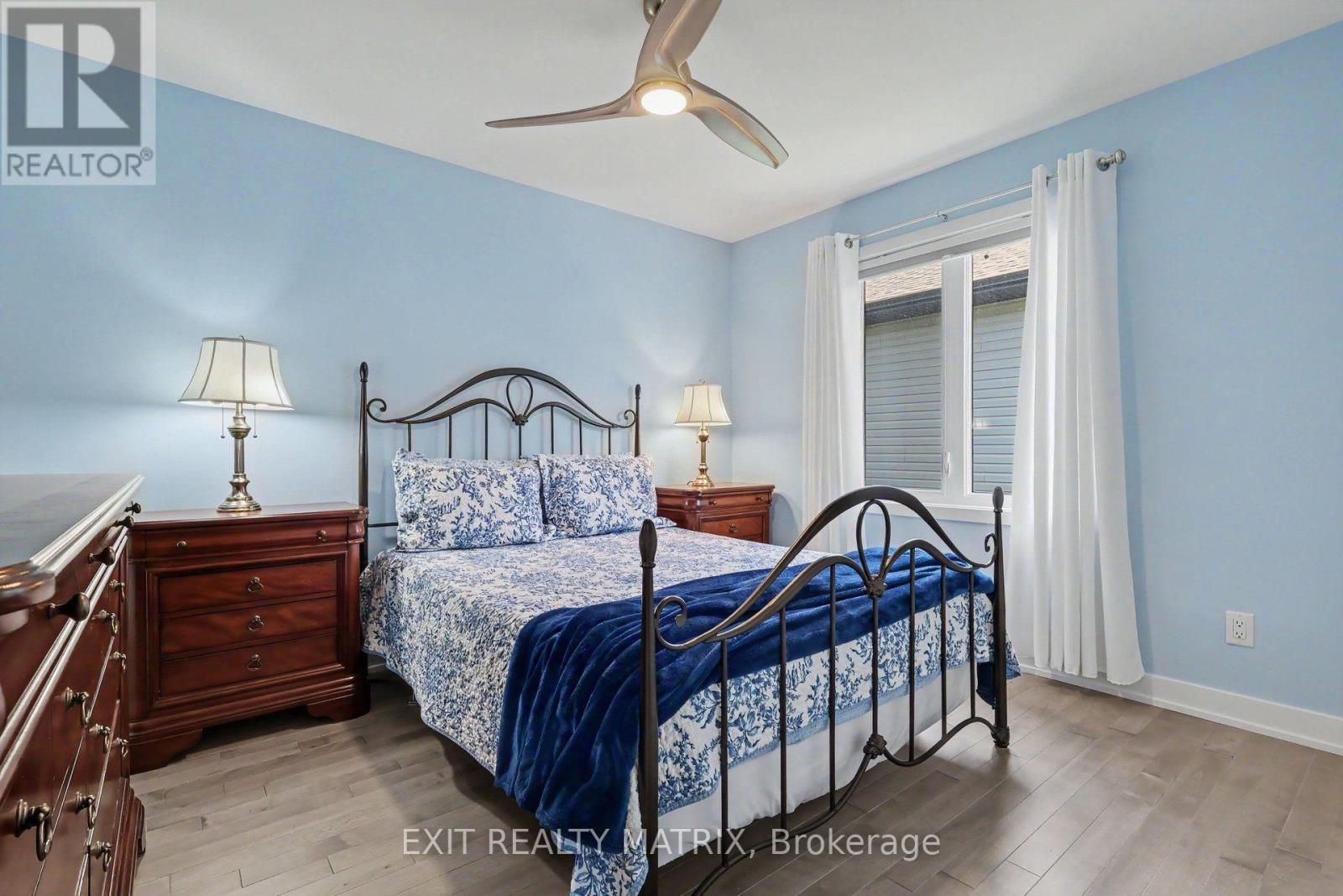521 BARRAGE STREET - Image 13
