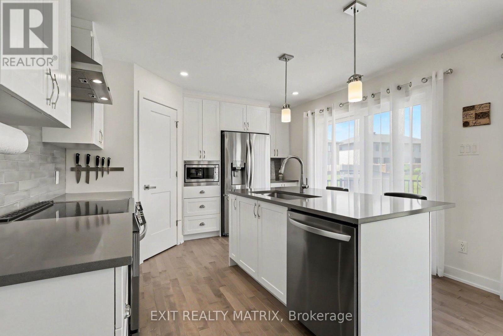 521 BARRAGE STREET - Image 7