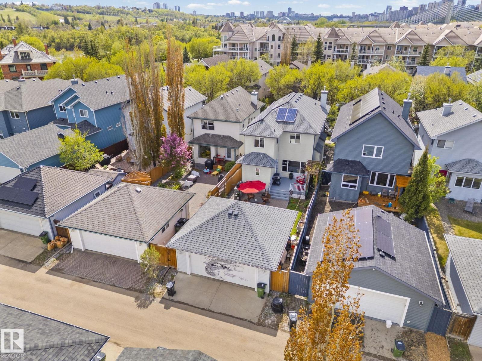 9923 89 ST NW - 66