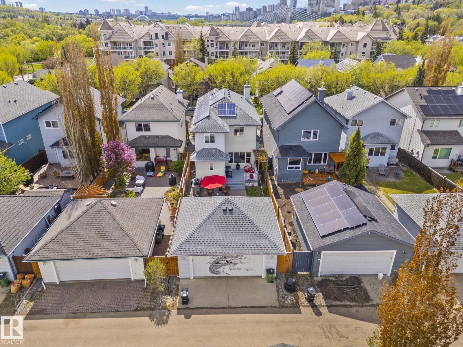 9923 89 ST NW - 65