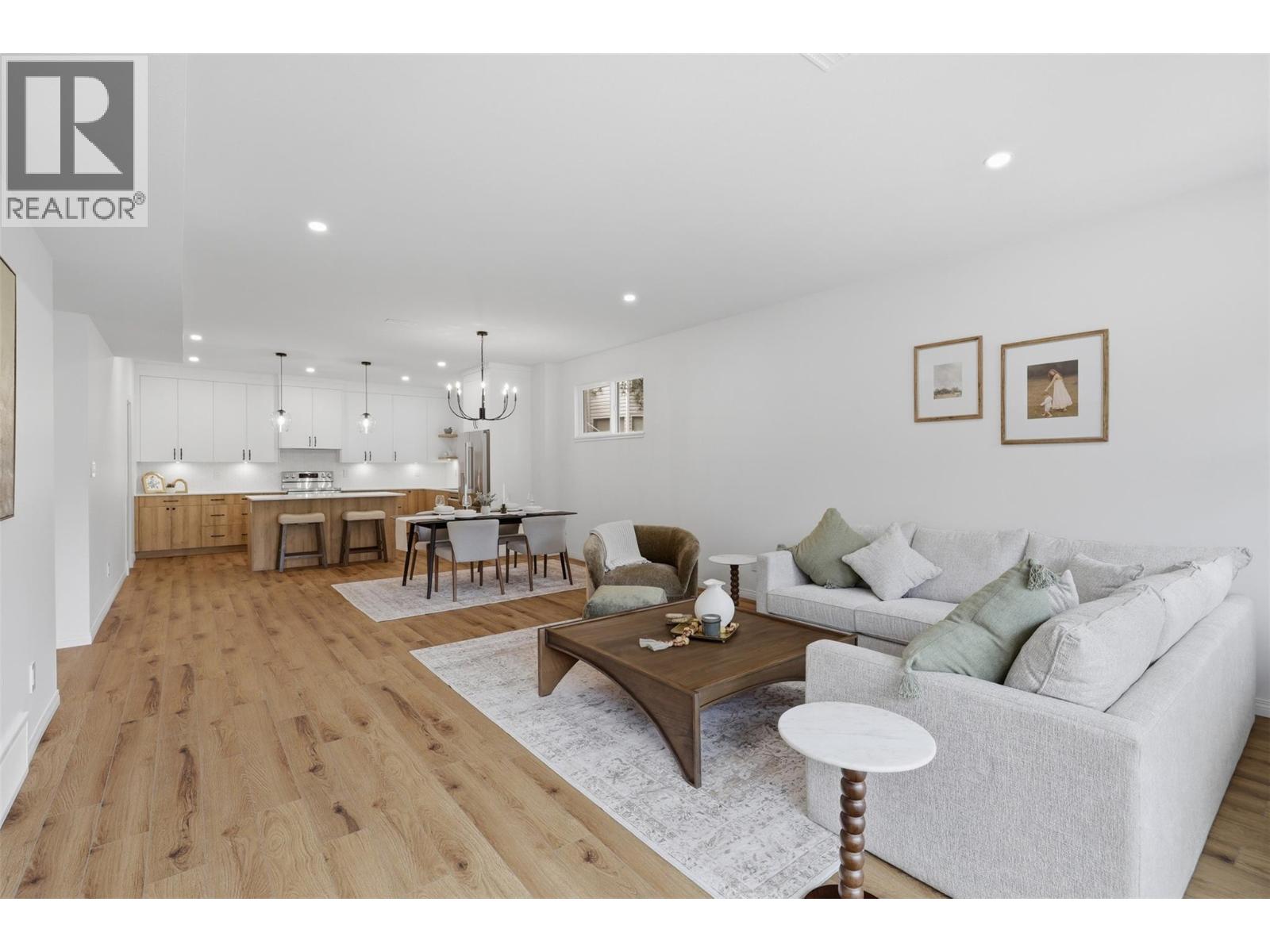 1832 SPRINGHILL Drive - 10