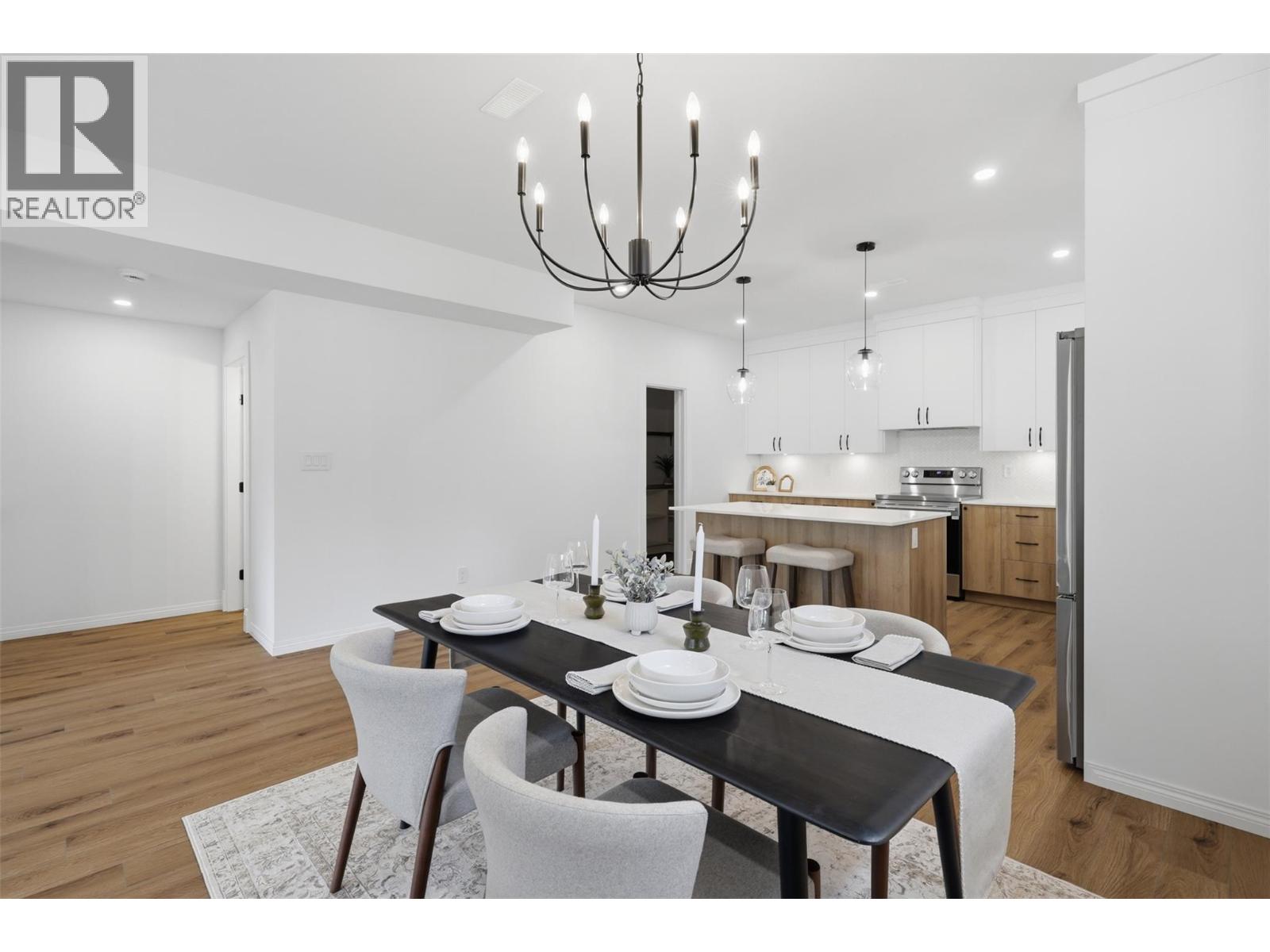 1832 SPRINGHILL Drive - 17