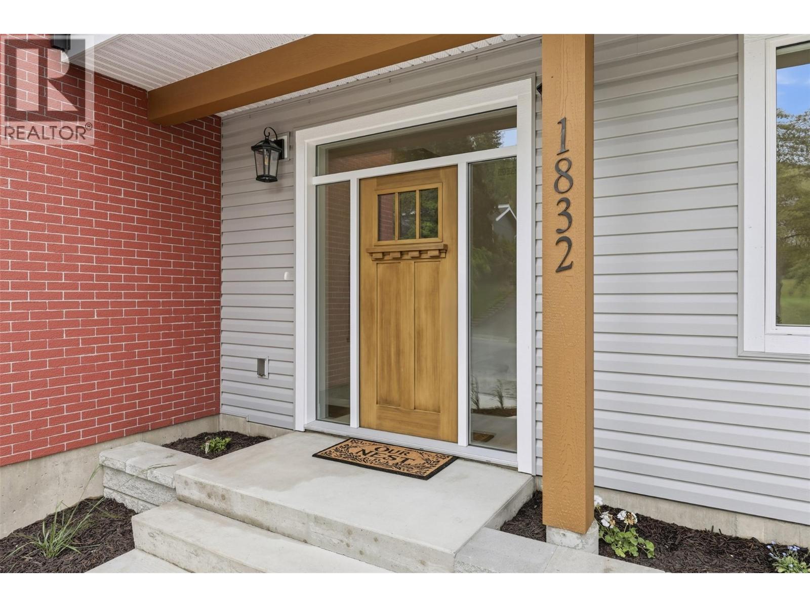 1832 SPRINGHILL Drive - 3