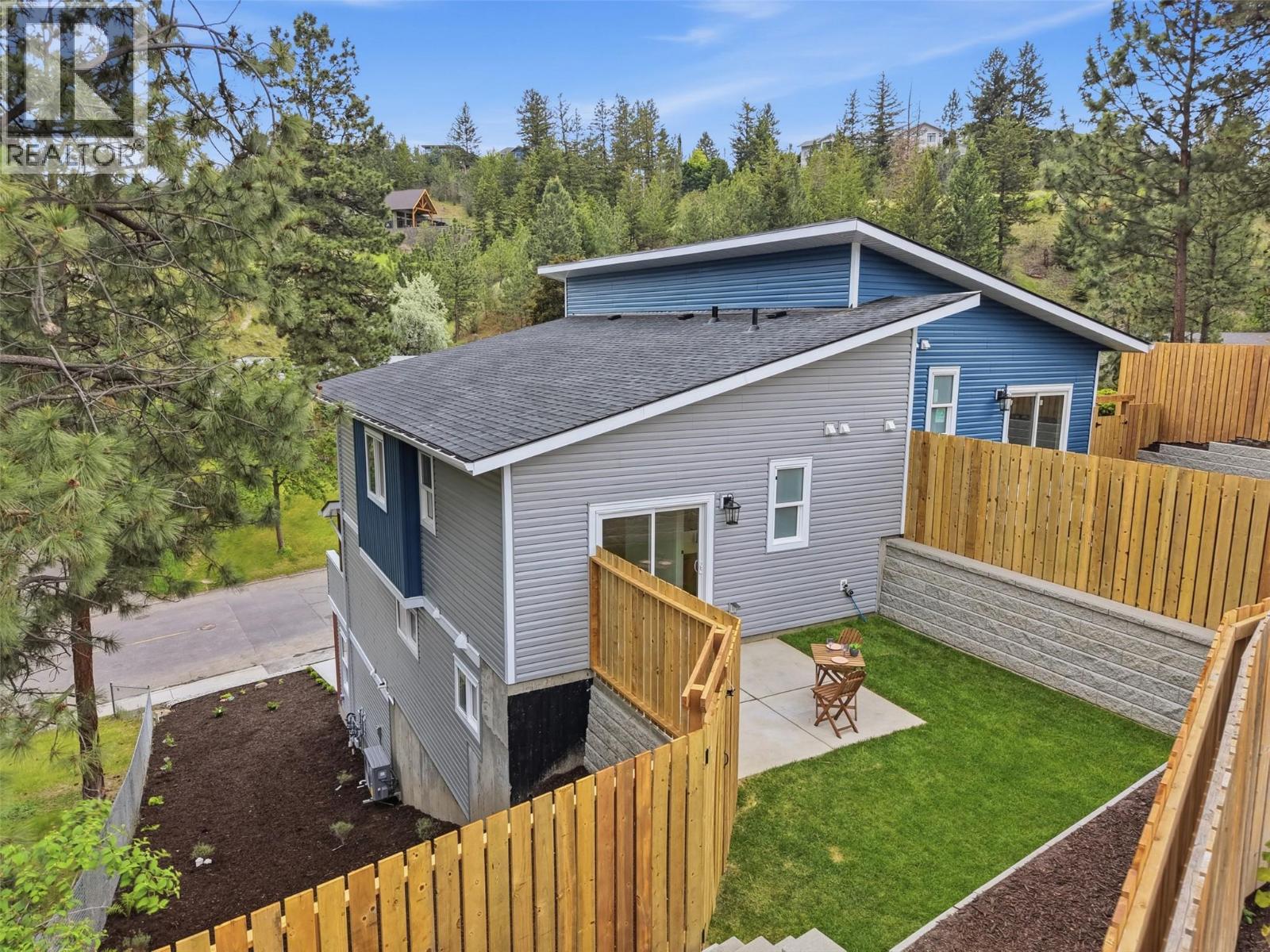 1832 SPRINGHILL Drive - 54