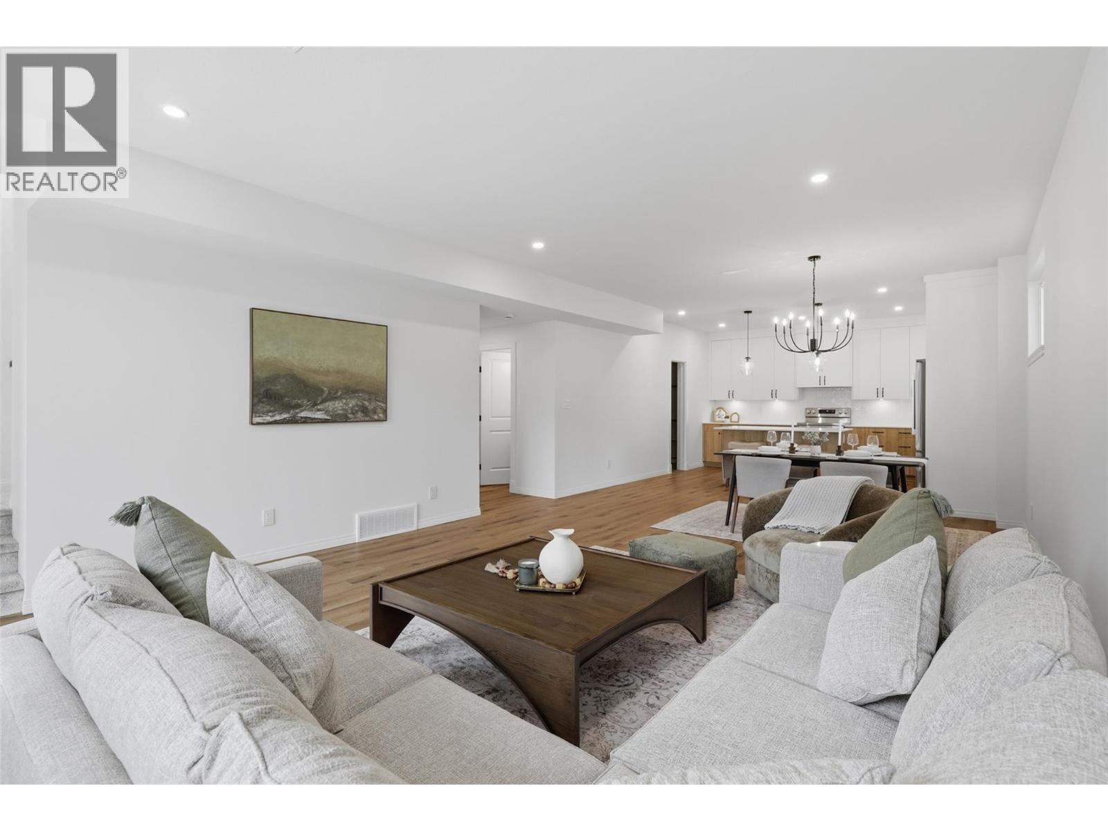 1832 SPRINGHILL Drive - 15