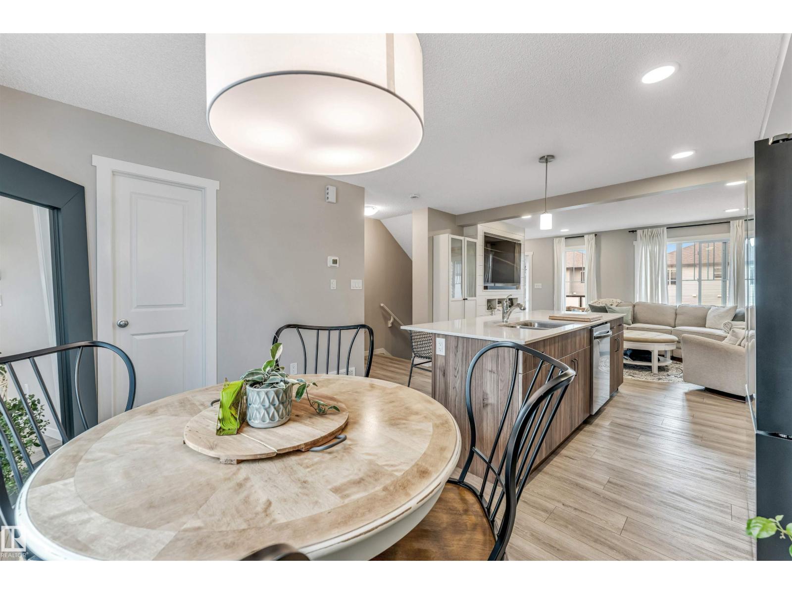 #25 1530 TAMARACK BV NW - 8