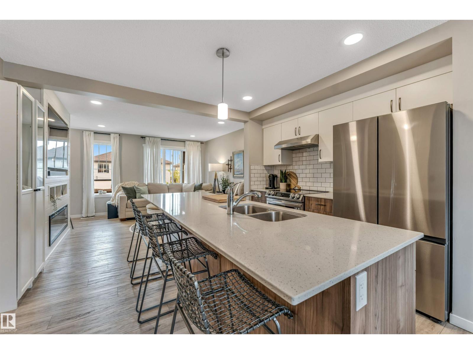 #25 1530 TAMARACK BV NW - Image 10