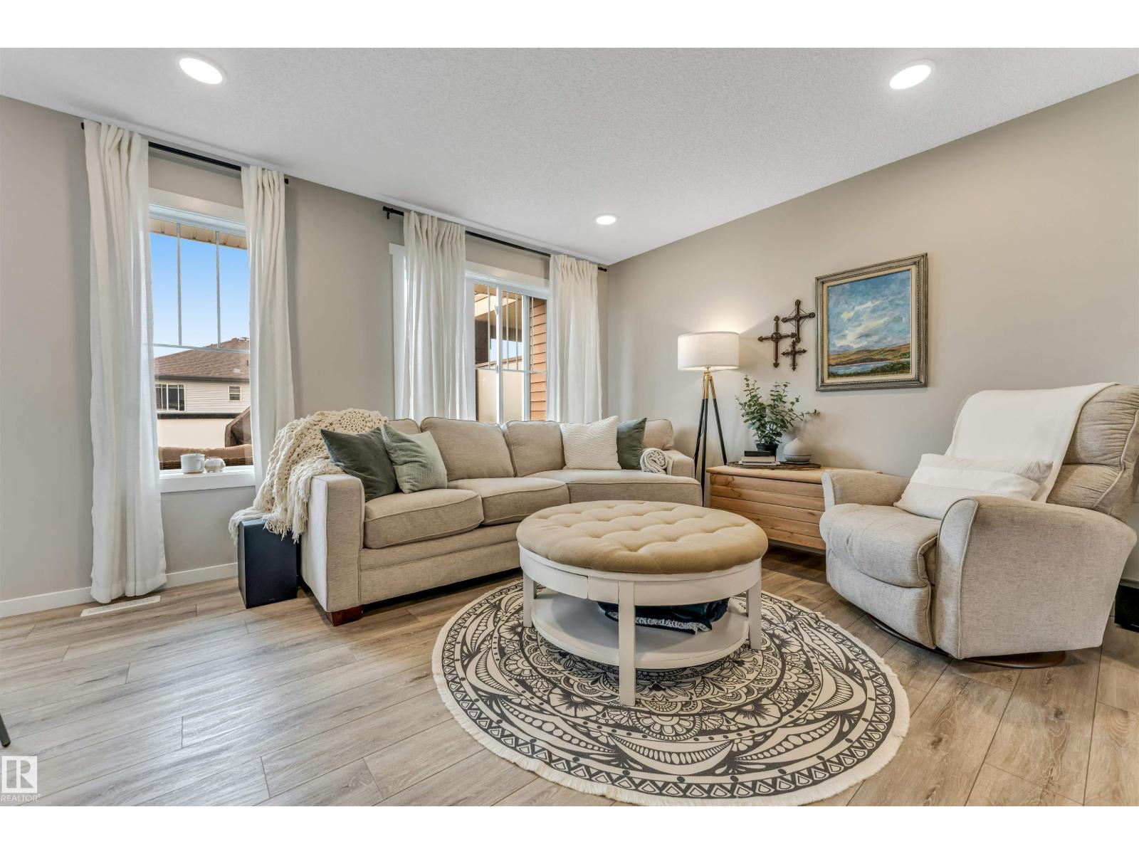 #25 1530 TAMARACK BV NW - Image 14