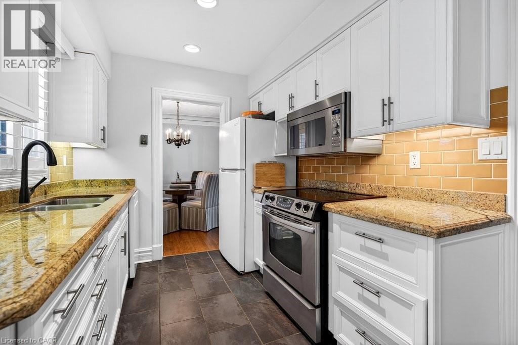 4008 APPLE VALLEY Lane - 16