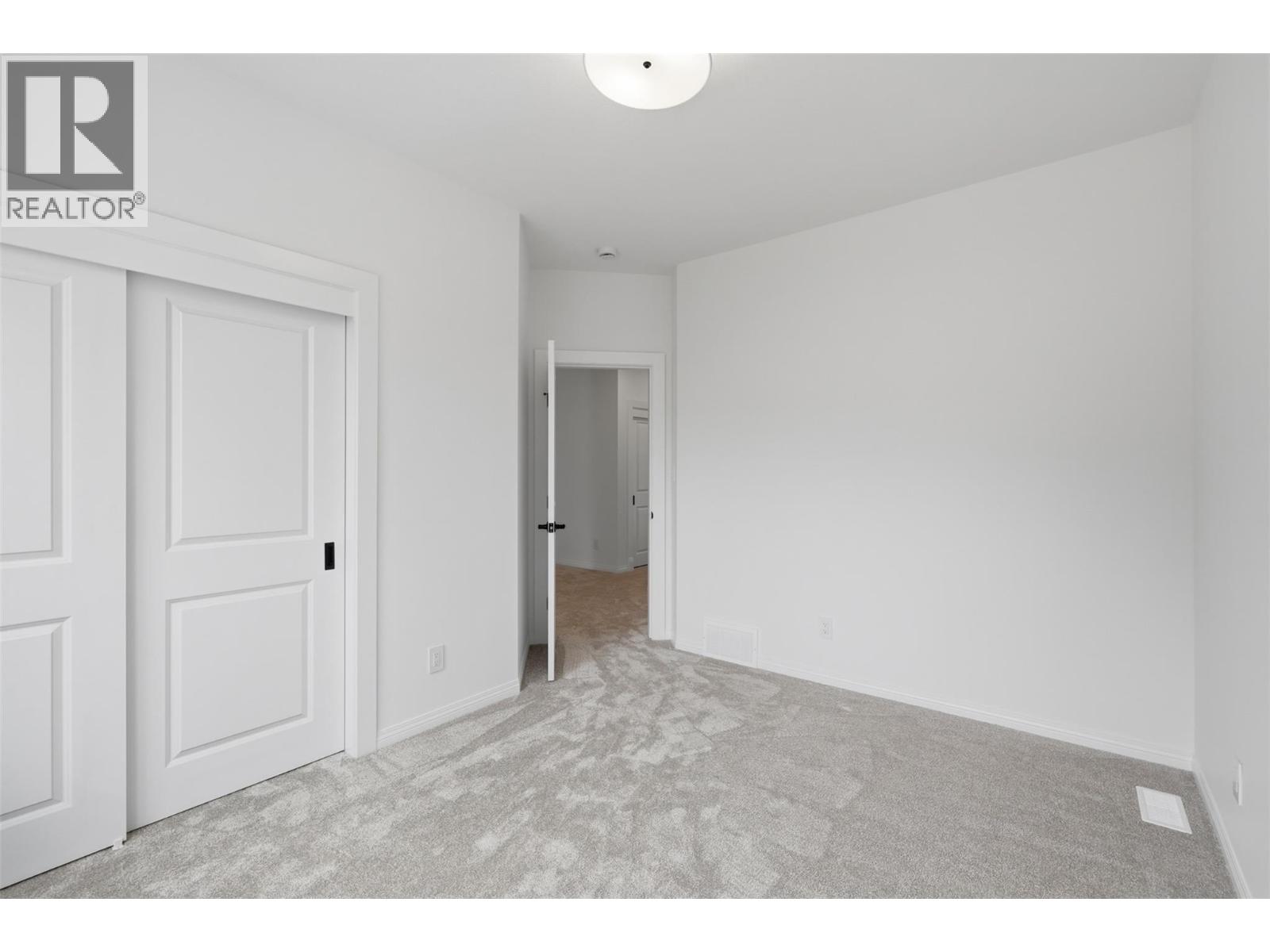 1834 SPRINGHILL Drive - 47