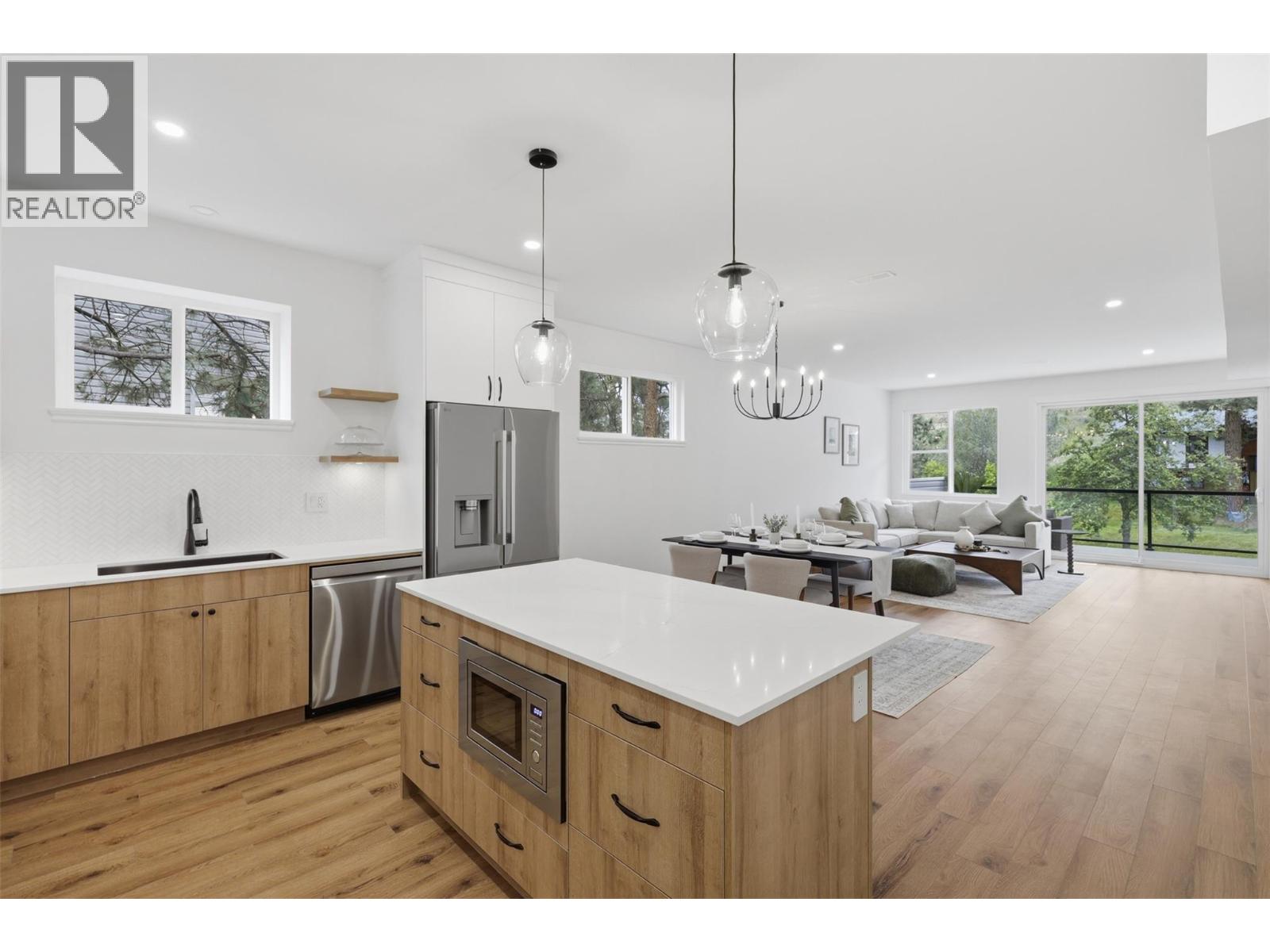 1834 SPRINGHILL Drive - 27