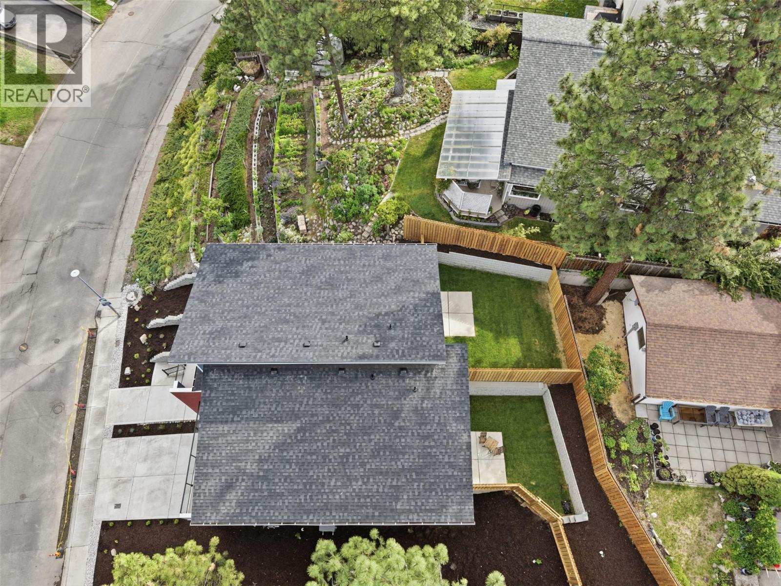 1834 SPRINGHILL Drive - 63