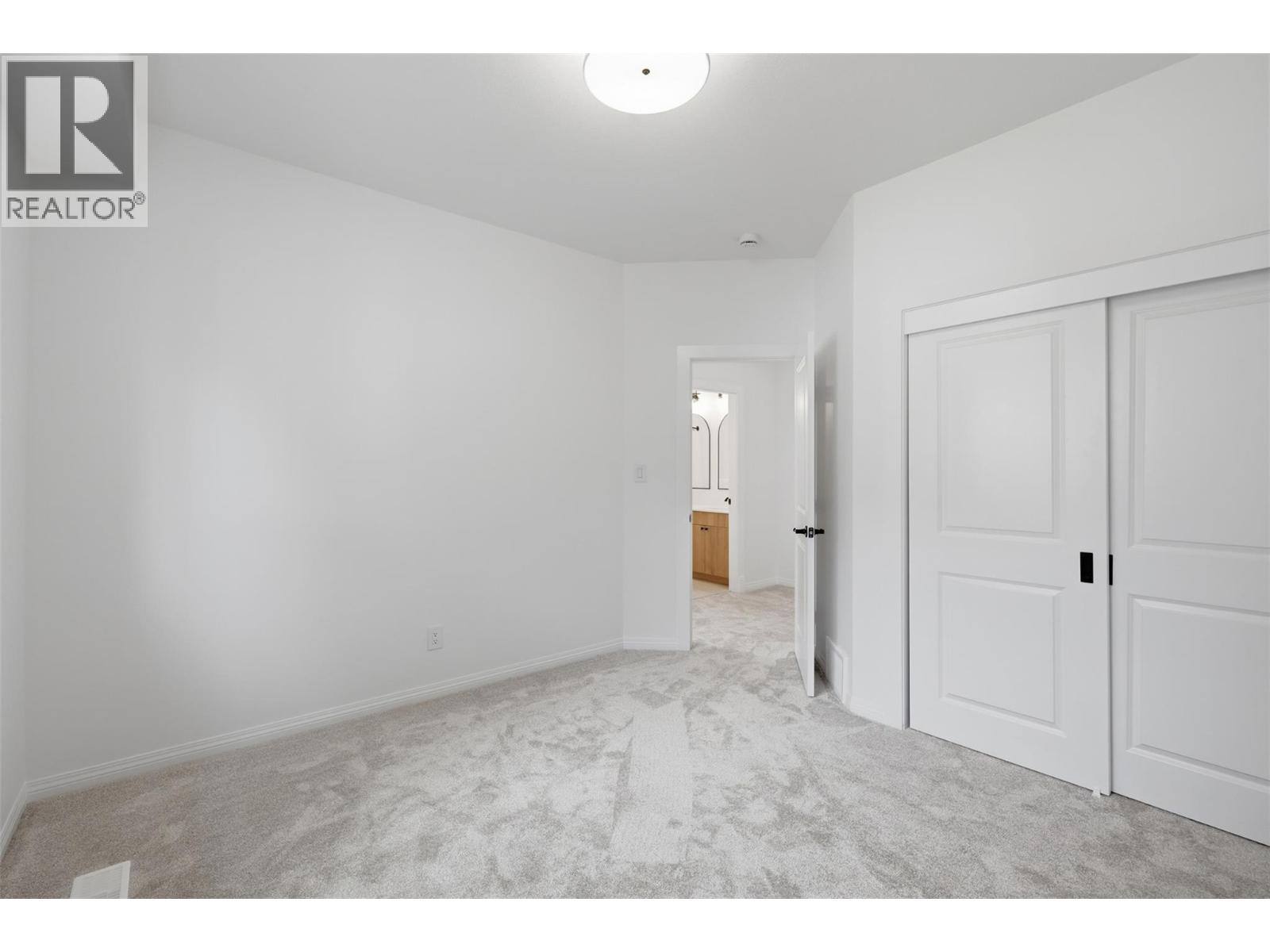 1834 SPRINGHILL Drive - 49