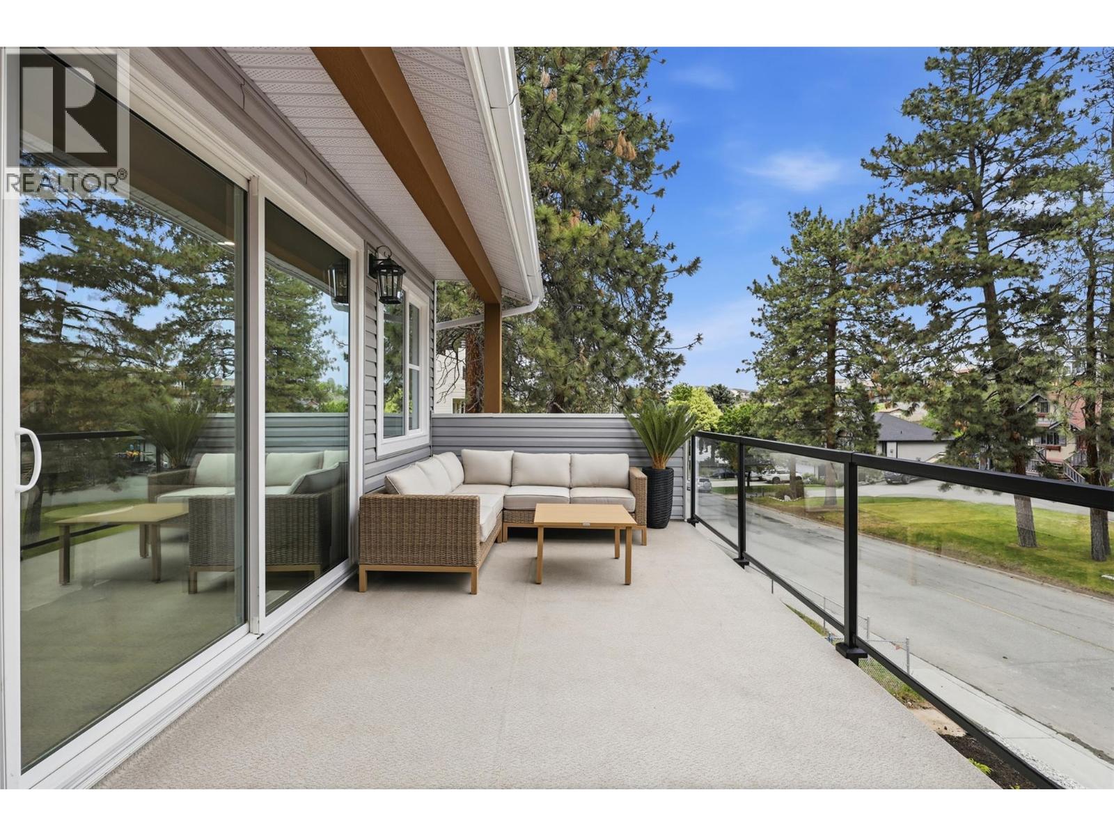 1834 SPRINGHILL Drive - 29