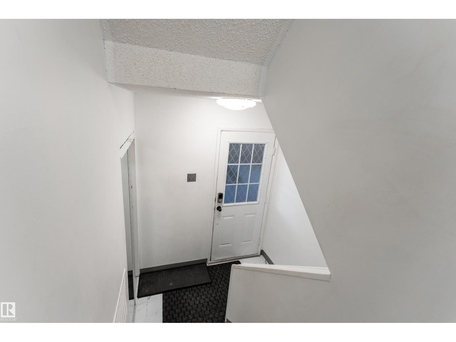 105 Callingwood Two NW - 21
