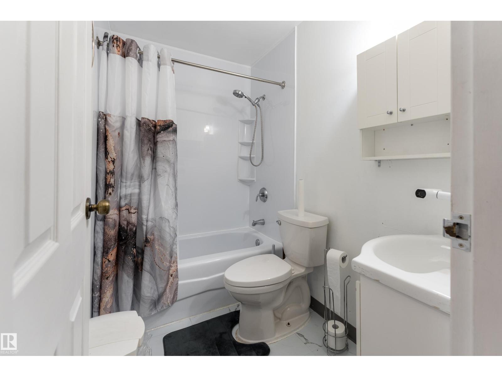 105 Callingwood Two NW - 29