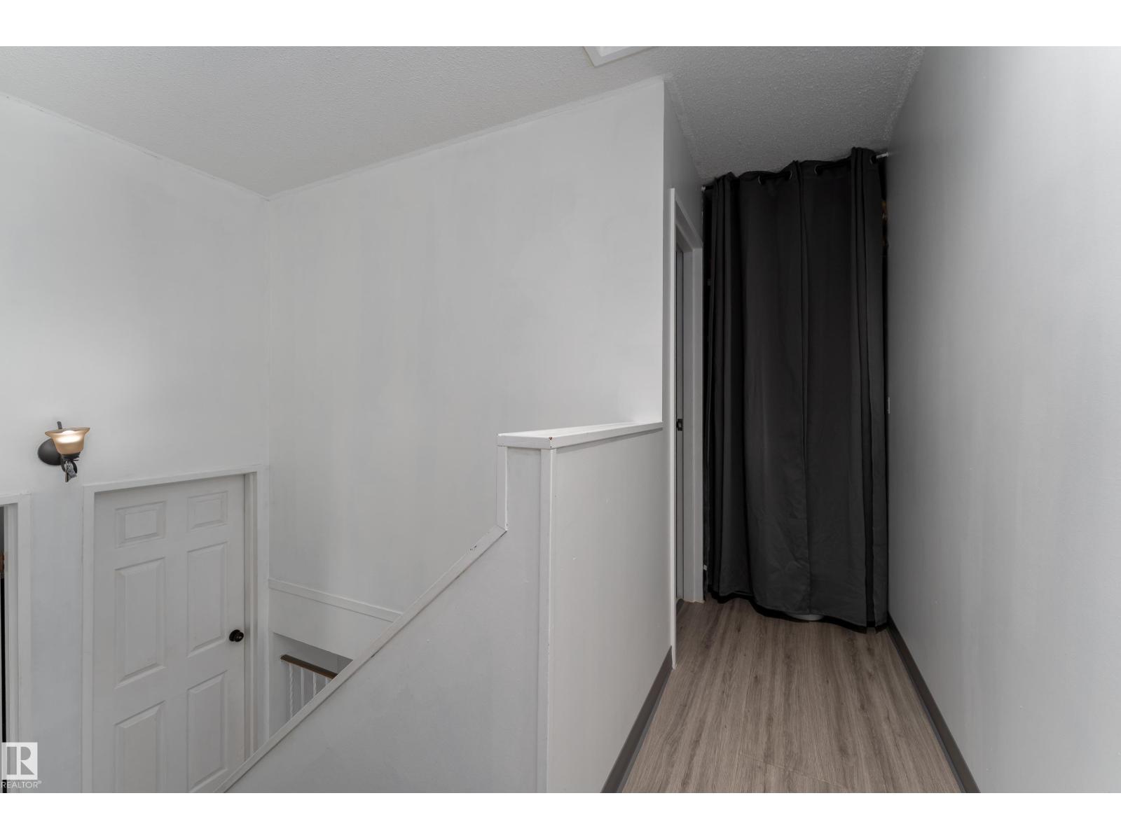 105 Callingwood Two NW - 28