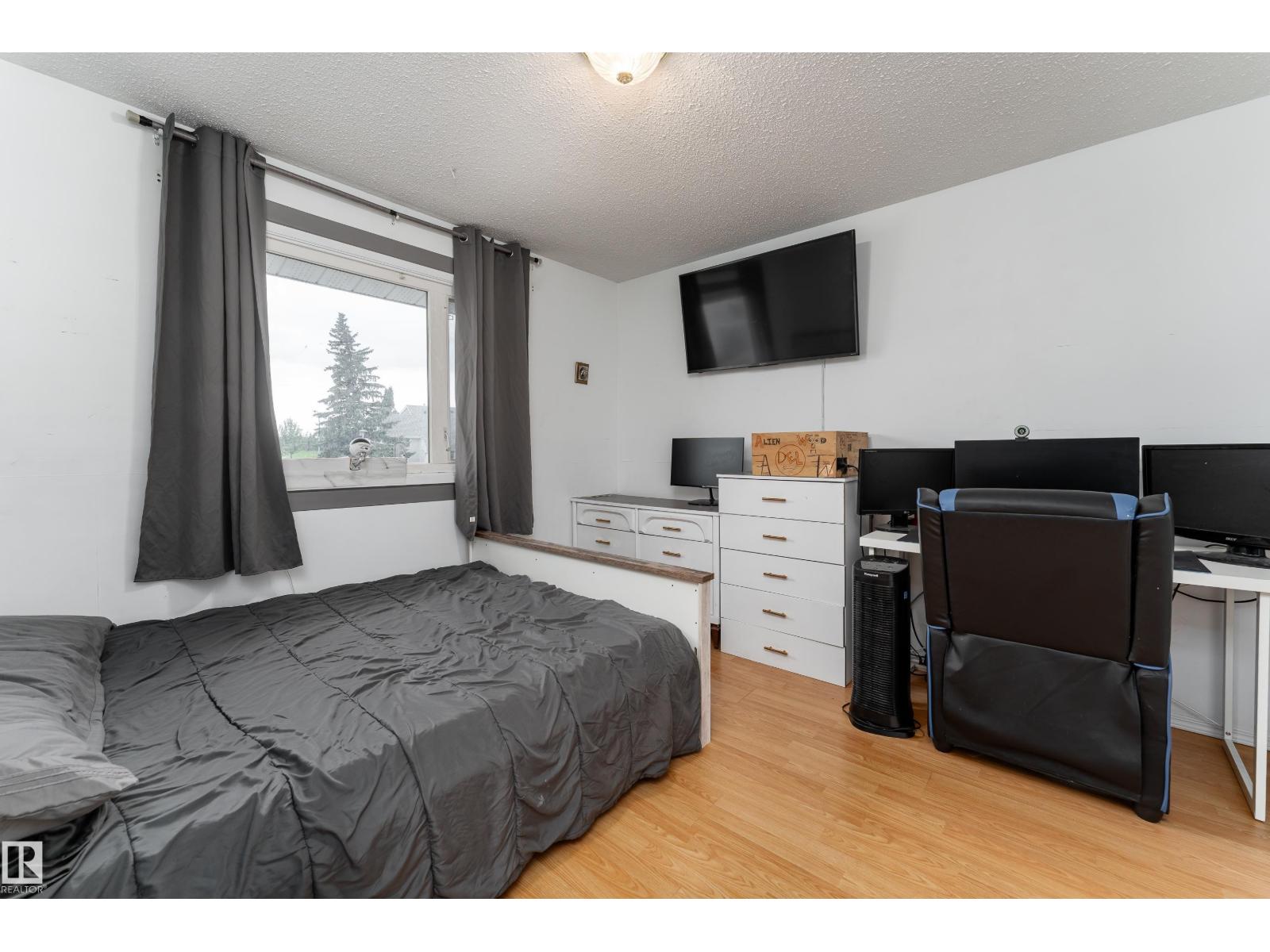 105 Callingwood Two NW - 22