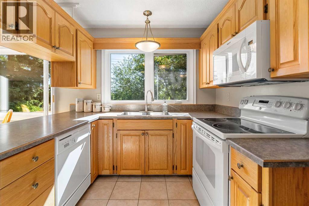 1102 Lake Christina Way SE - Image 9