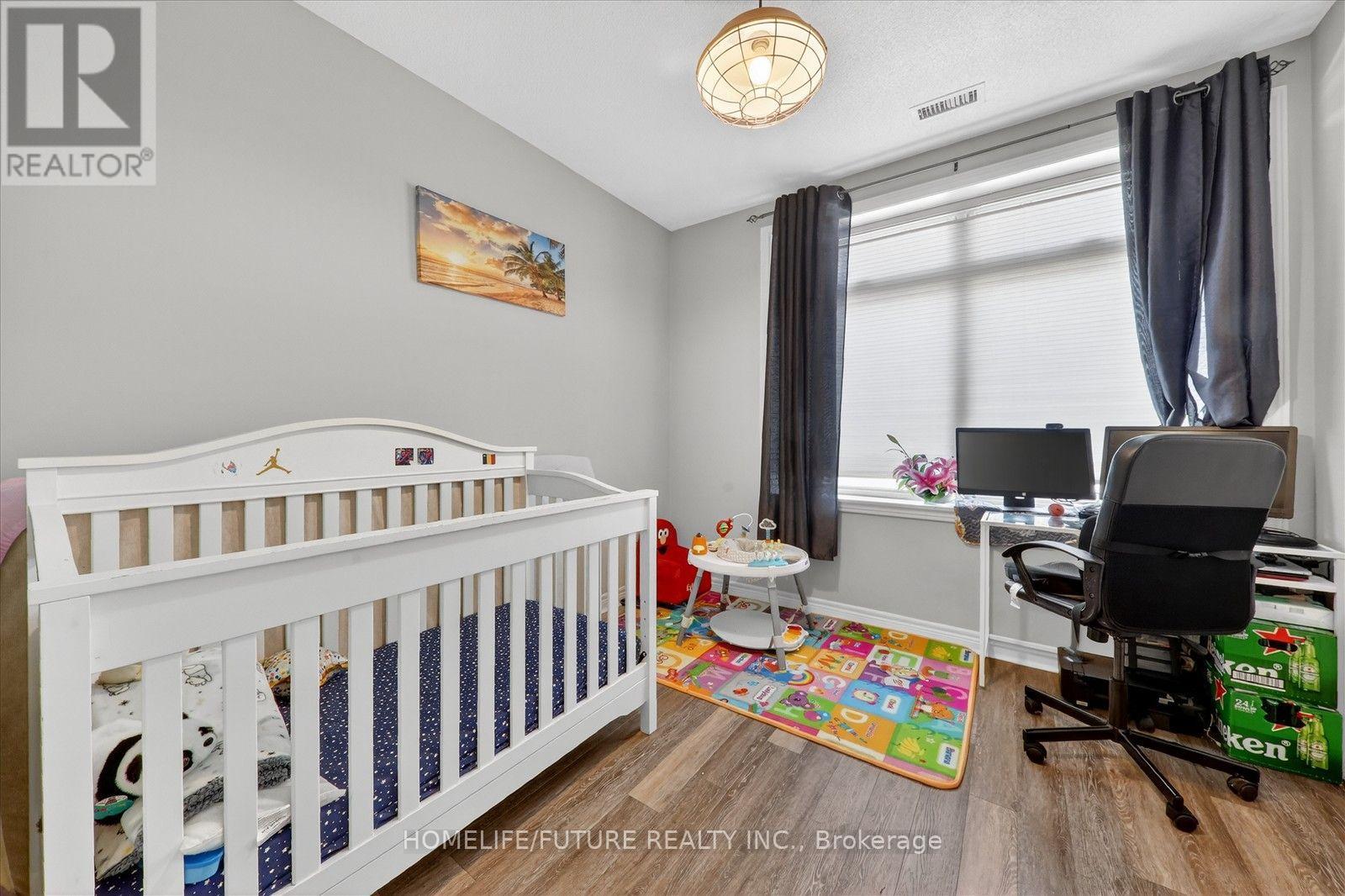 #125 7325 MARKHAM ROAD - 19