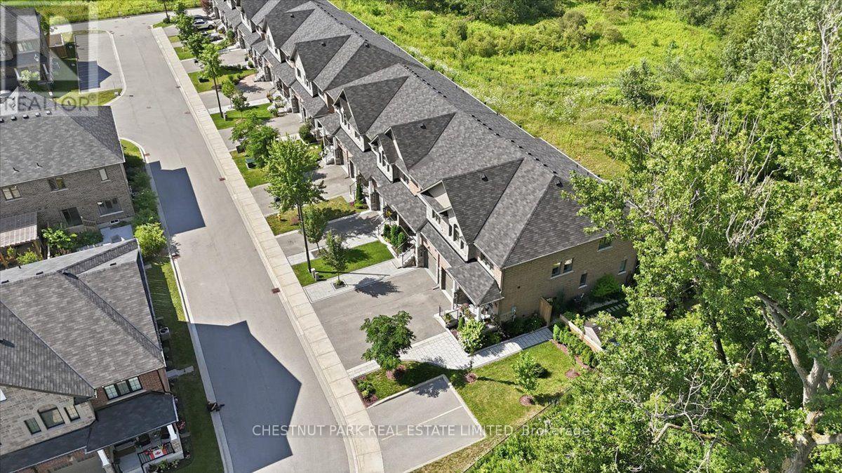 21 GORD MATTHEWS WAY - 46