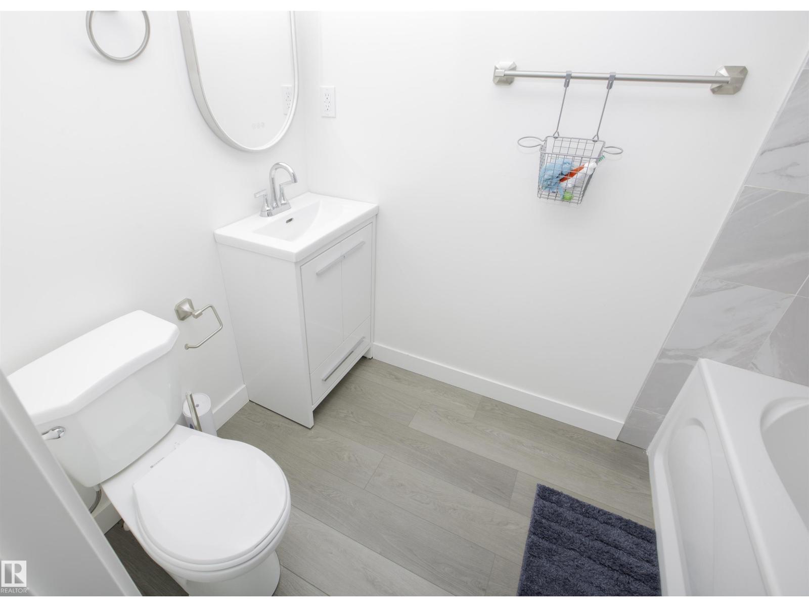 3631 213 ST NW - 53