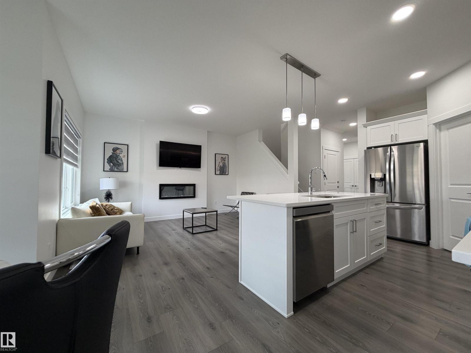 3631 213 ST NW - 17