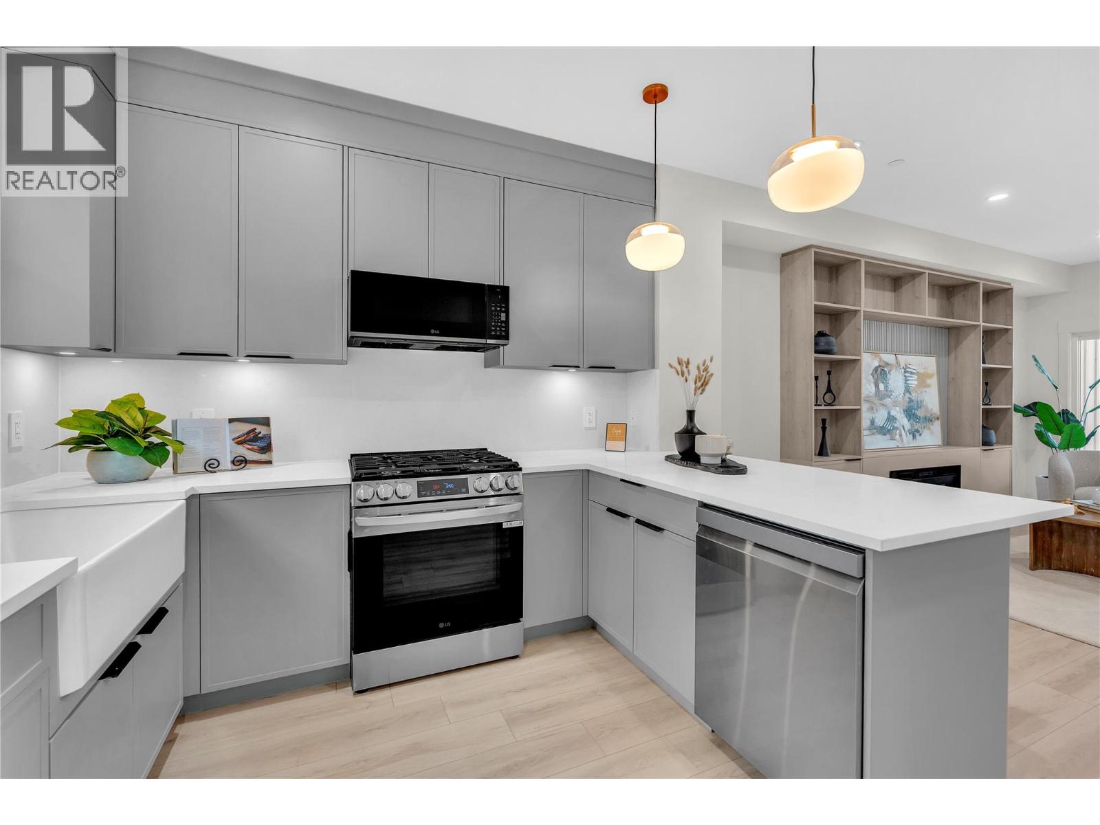#110 784 ARGYLE Street - 4