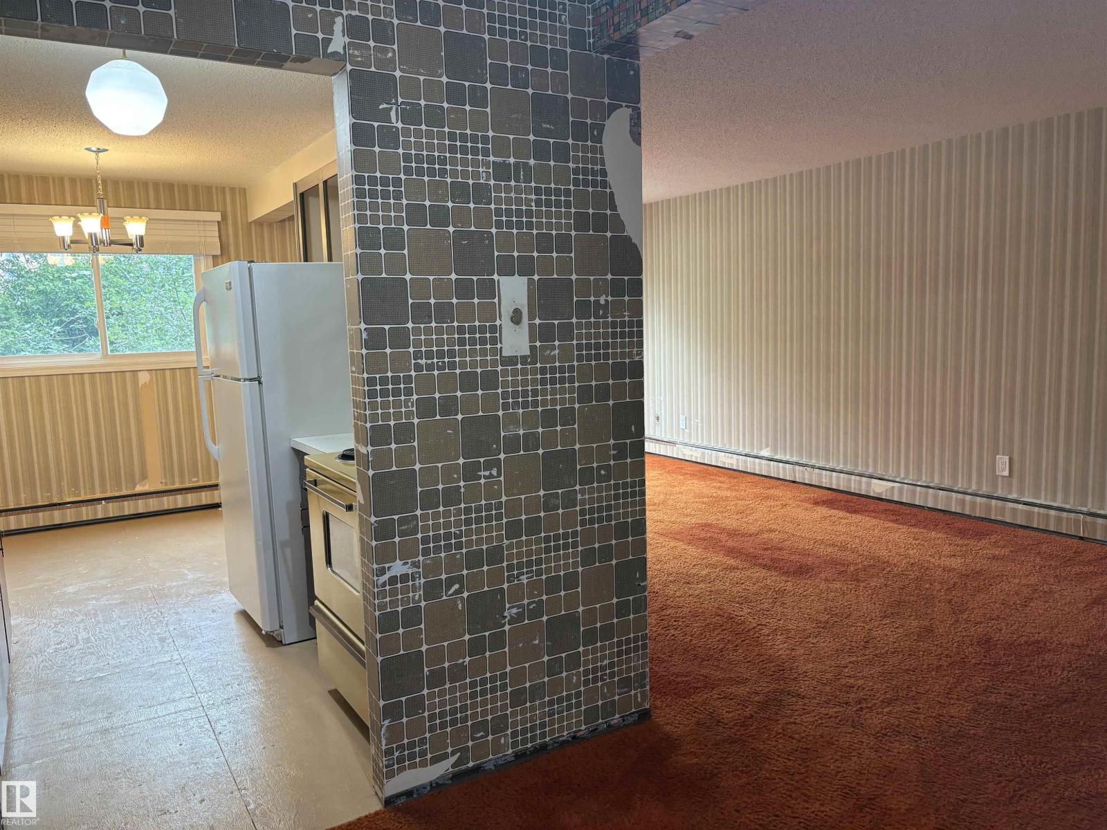#301 10320 113 ST NW - 8