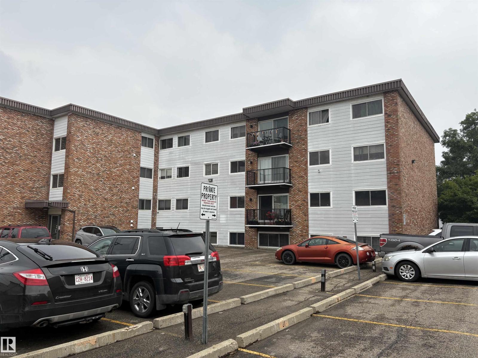 #301 10320 113 ST NW - 18
