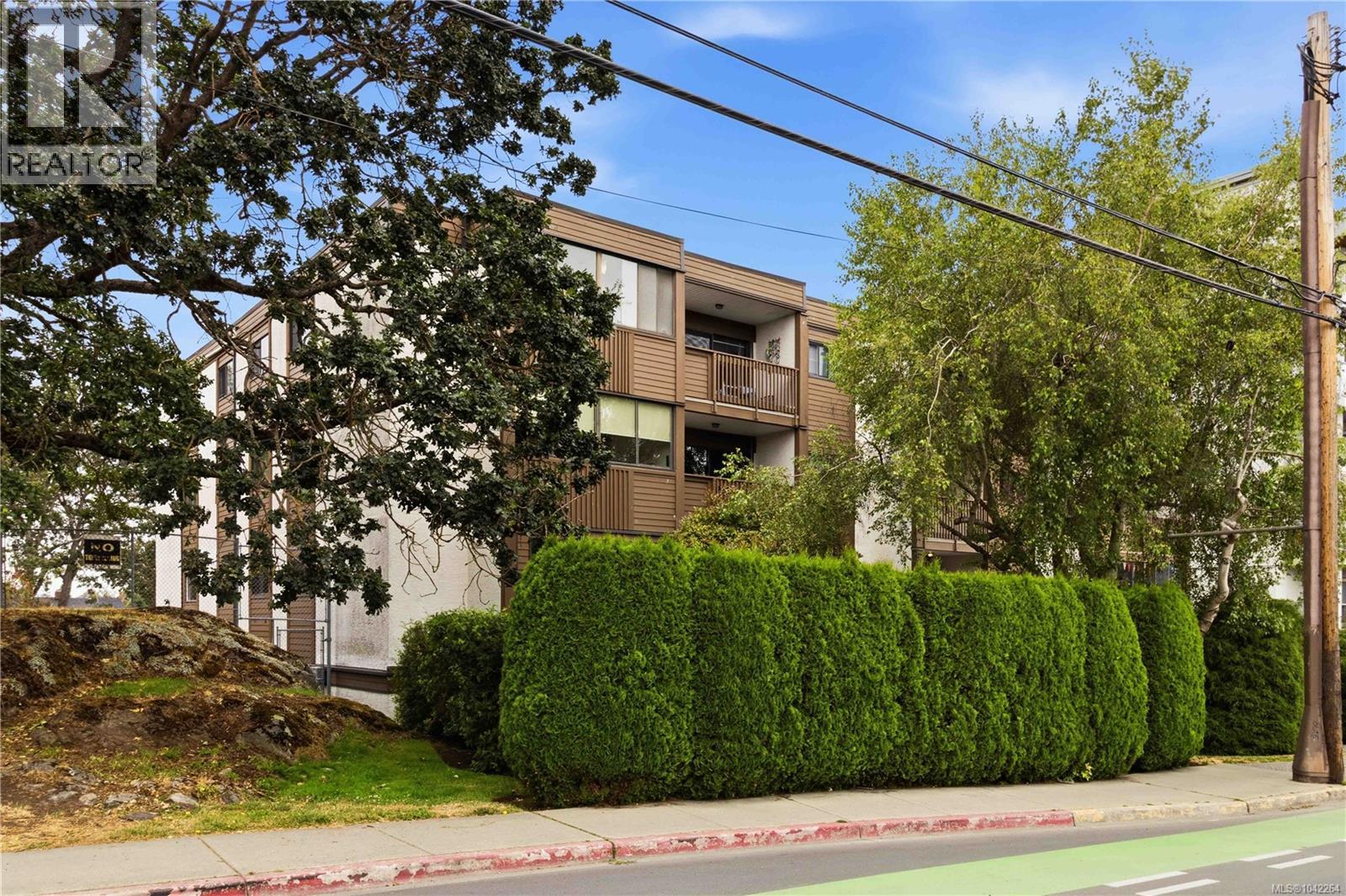 #304 830 Esquimalt Rd - 6