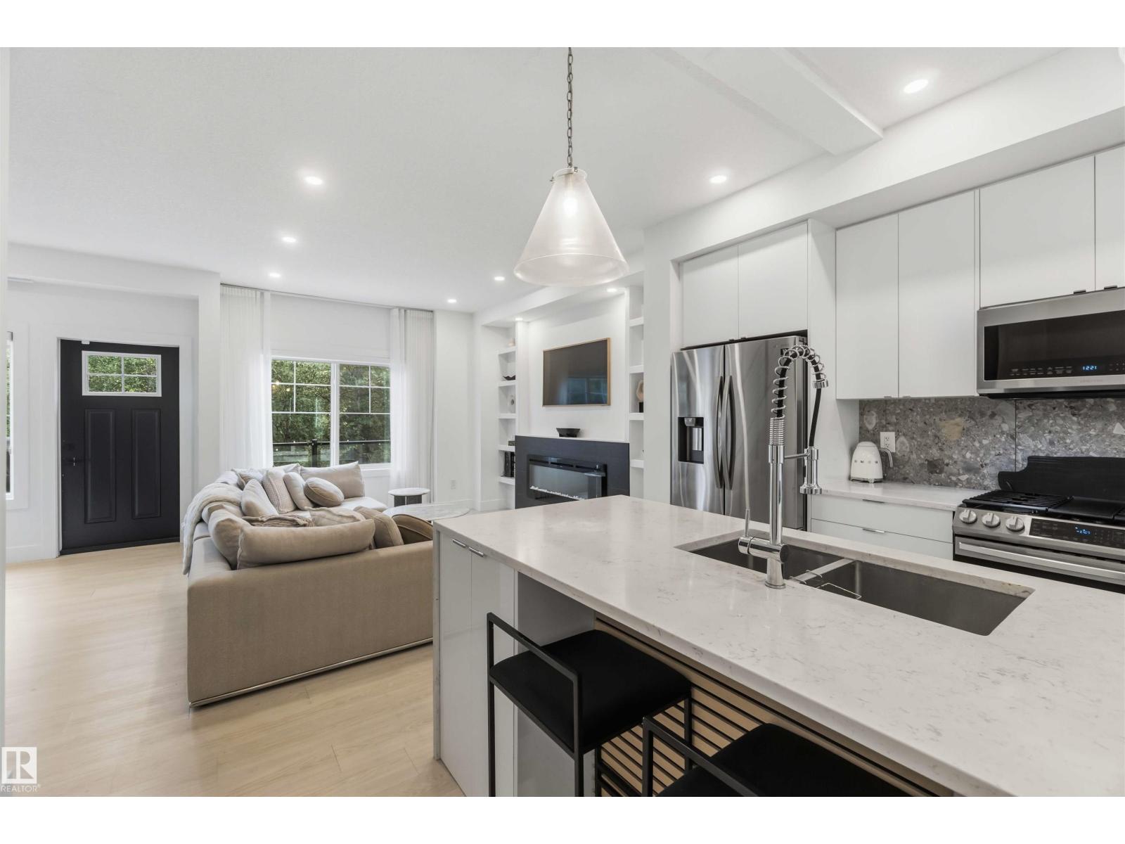 #67 230 EDGEMONT RD NW - Image 10