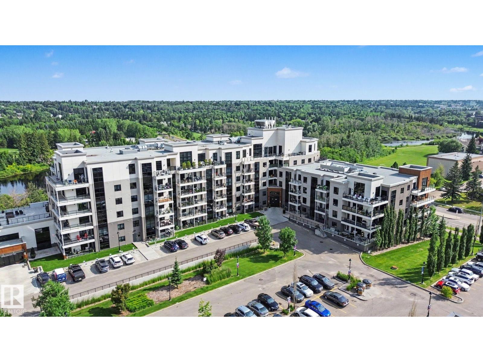 #810 200 BELLEROSE DR - 1